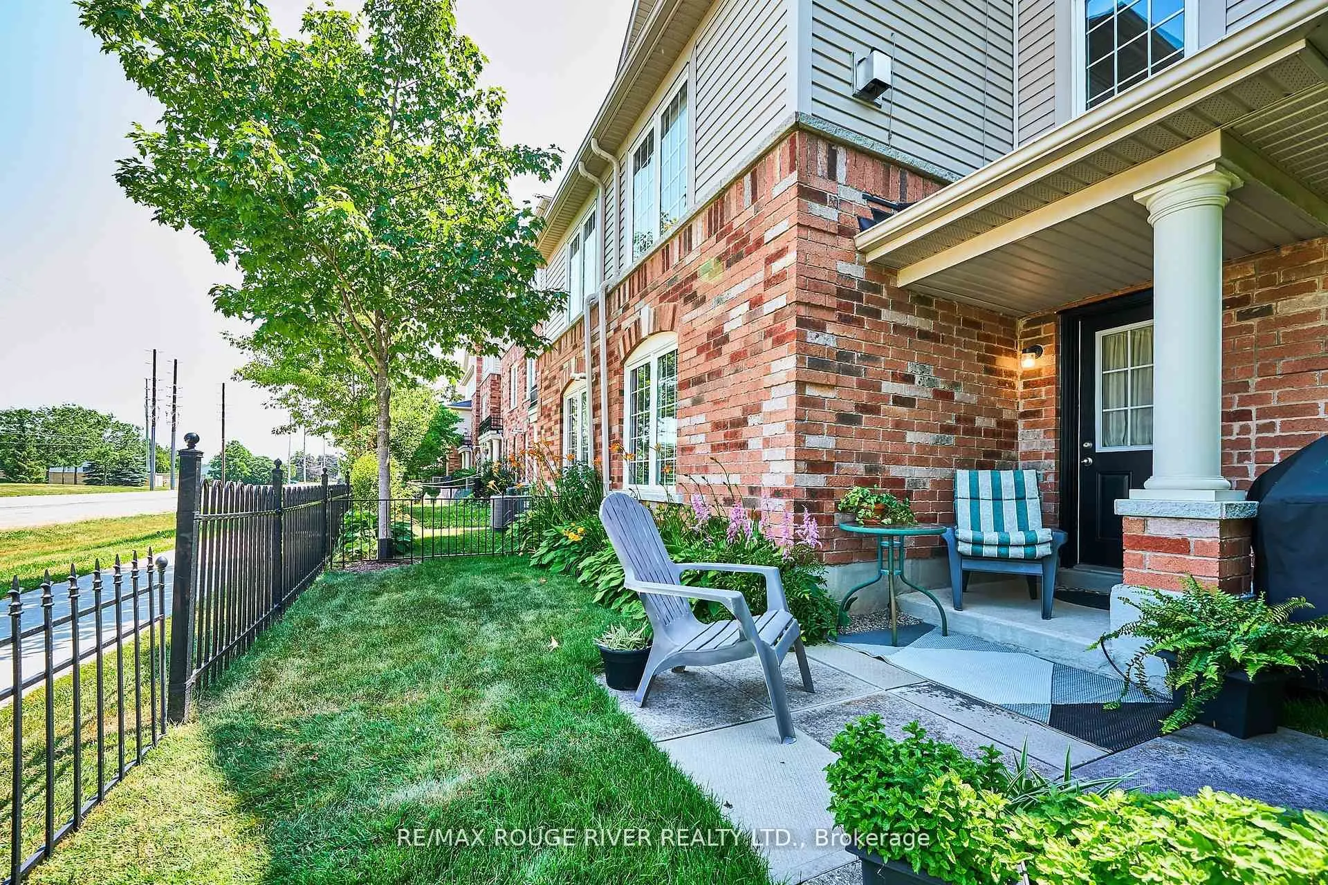 26 Lander Crescent