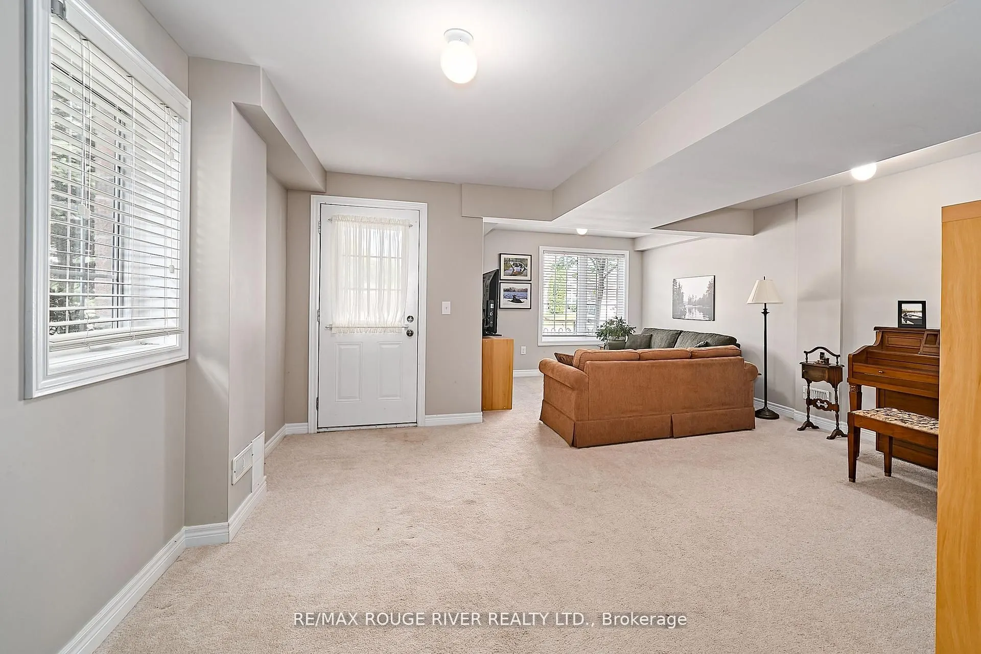 26 Lander Crescent