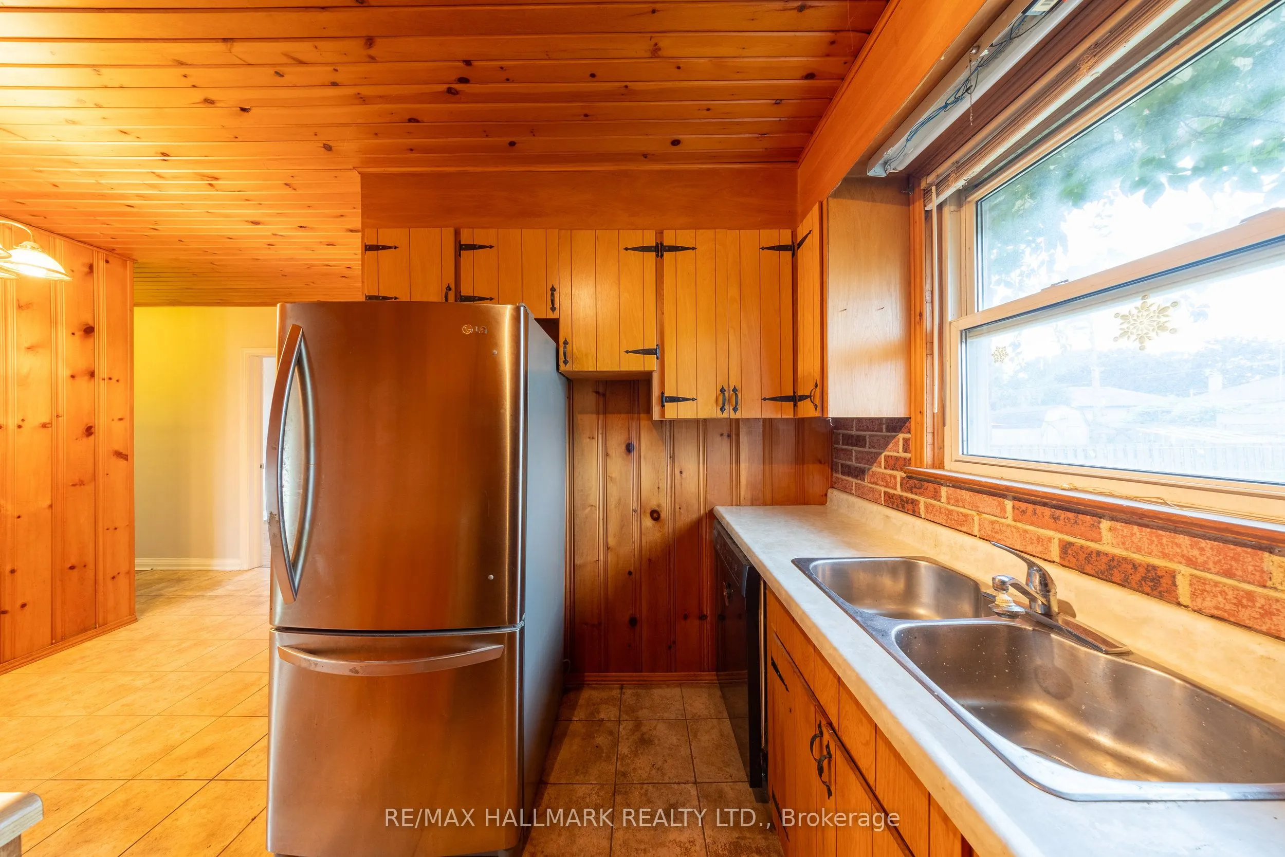 260 Farewell Avenue