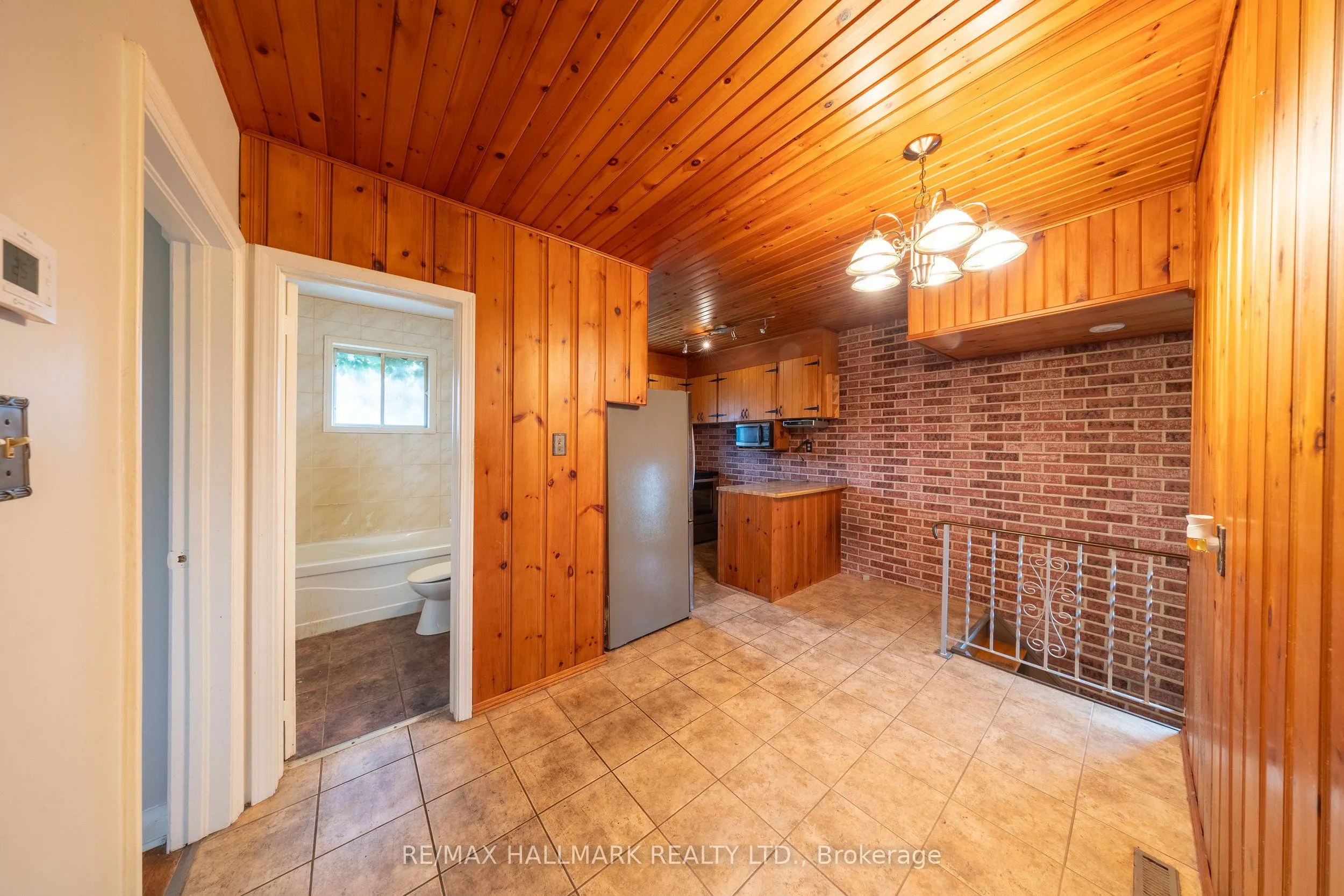 260 Farewell Avenue