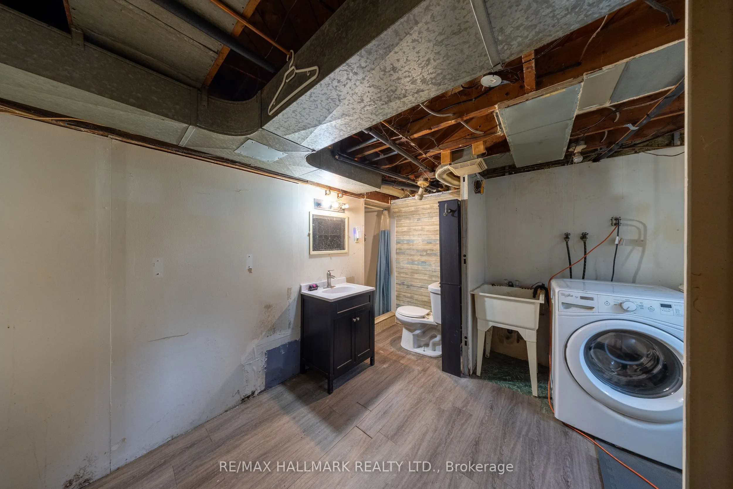 260 Farewell Avenue