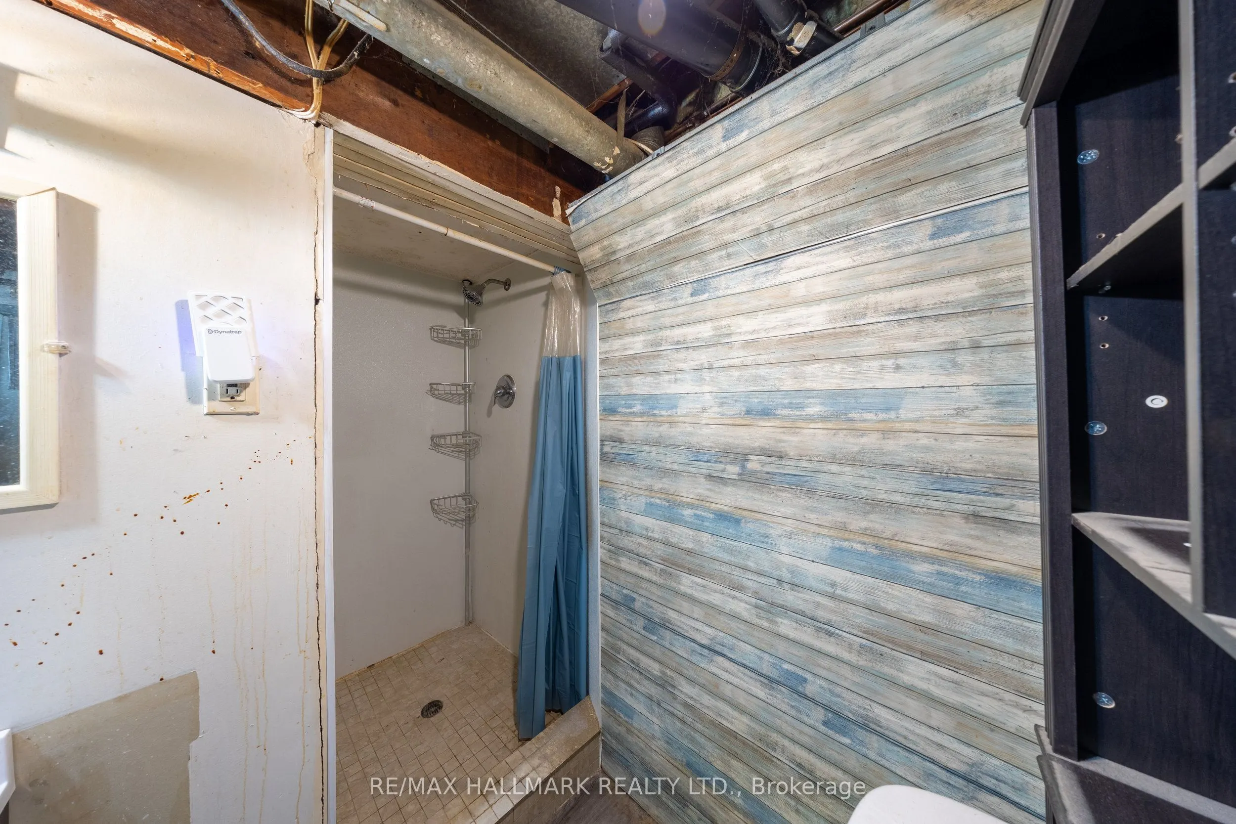 260 Farewell Avenue