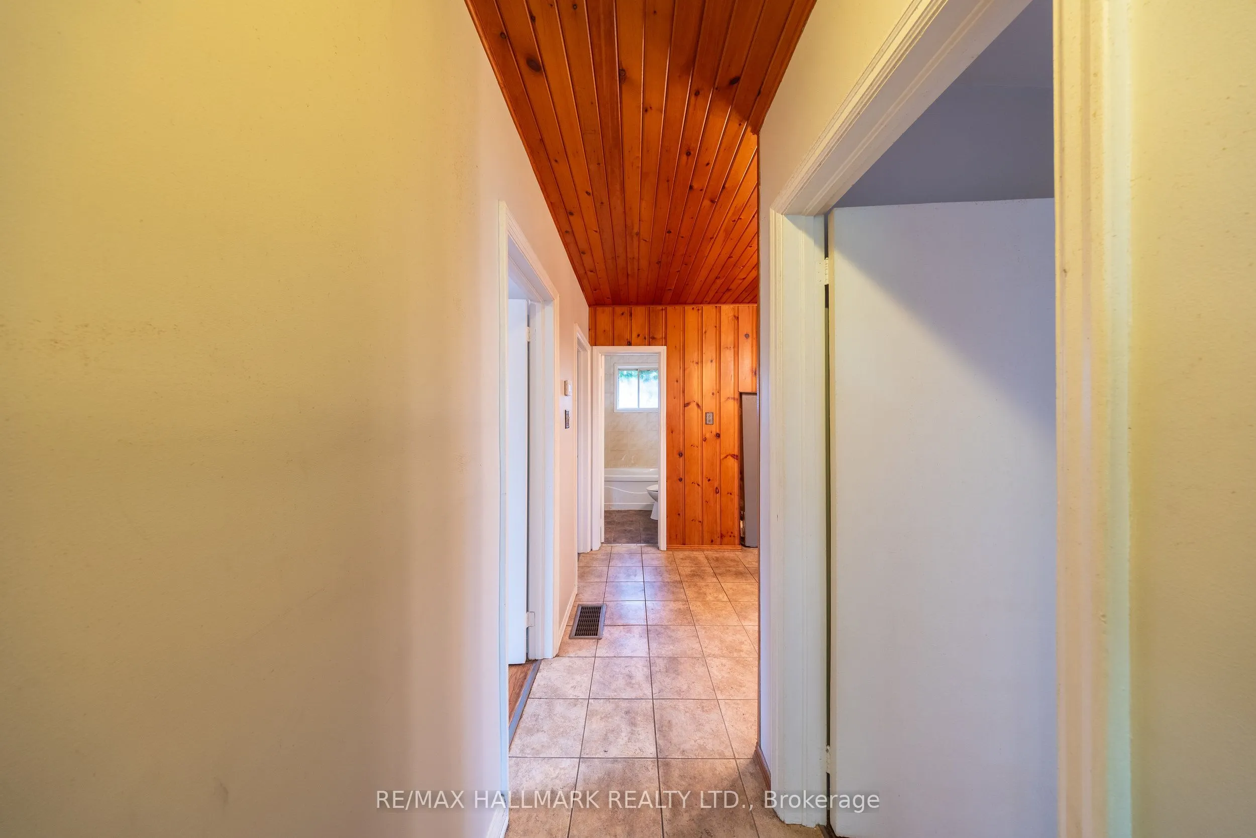 260 Farewell Avenue