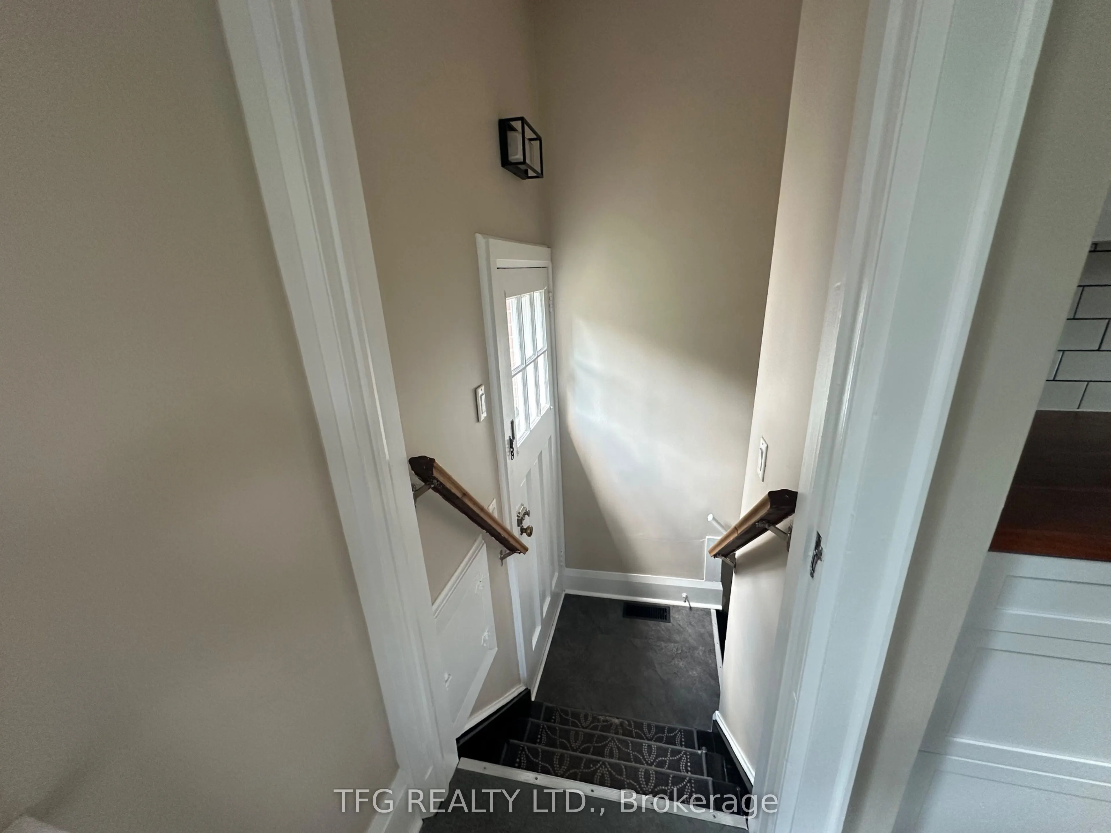 103 Wellington Street