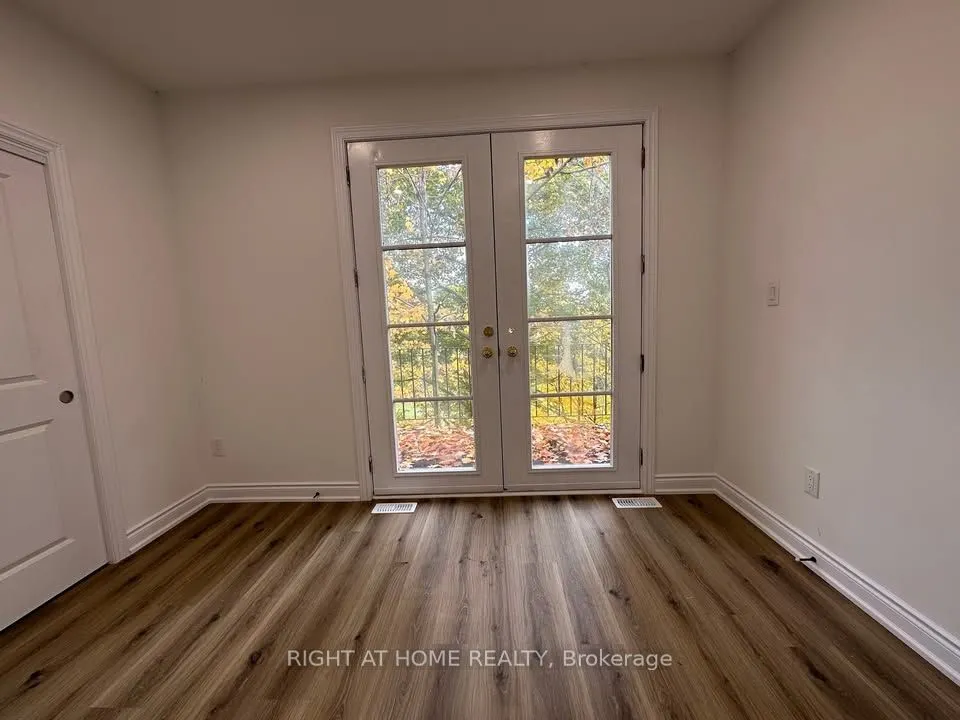700 Winchester Road E