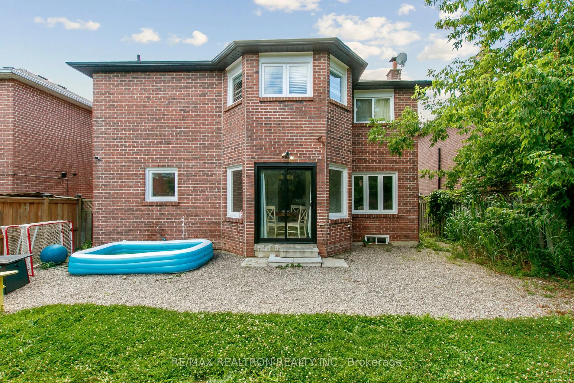 582 Strouds Lane