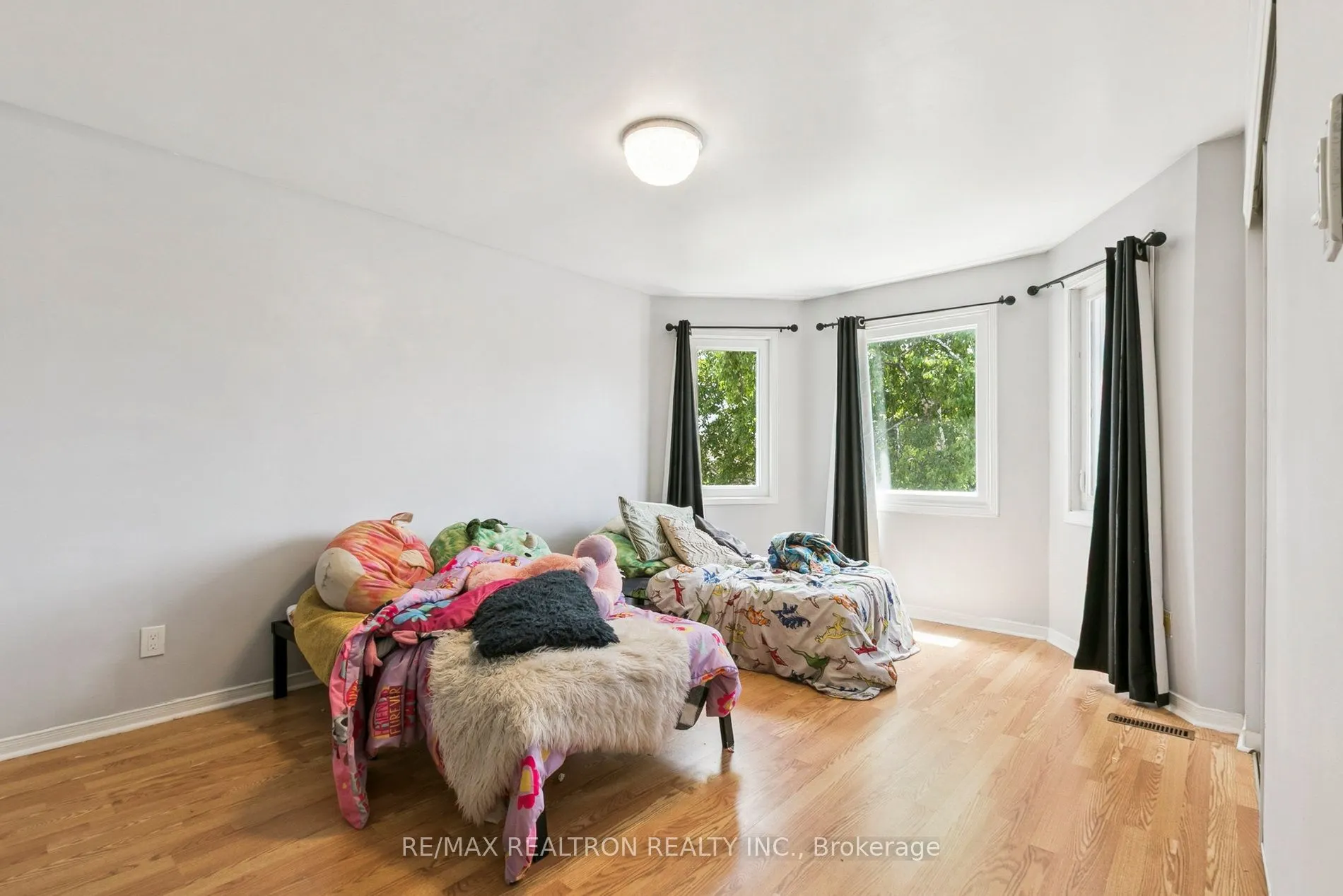 582 Strouds Lane