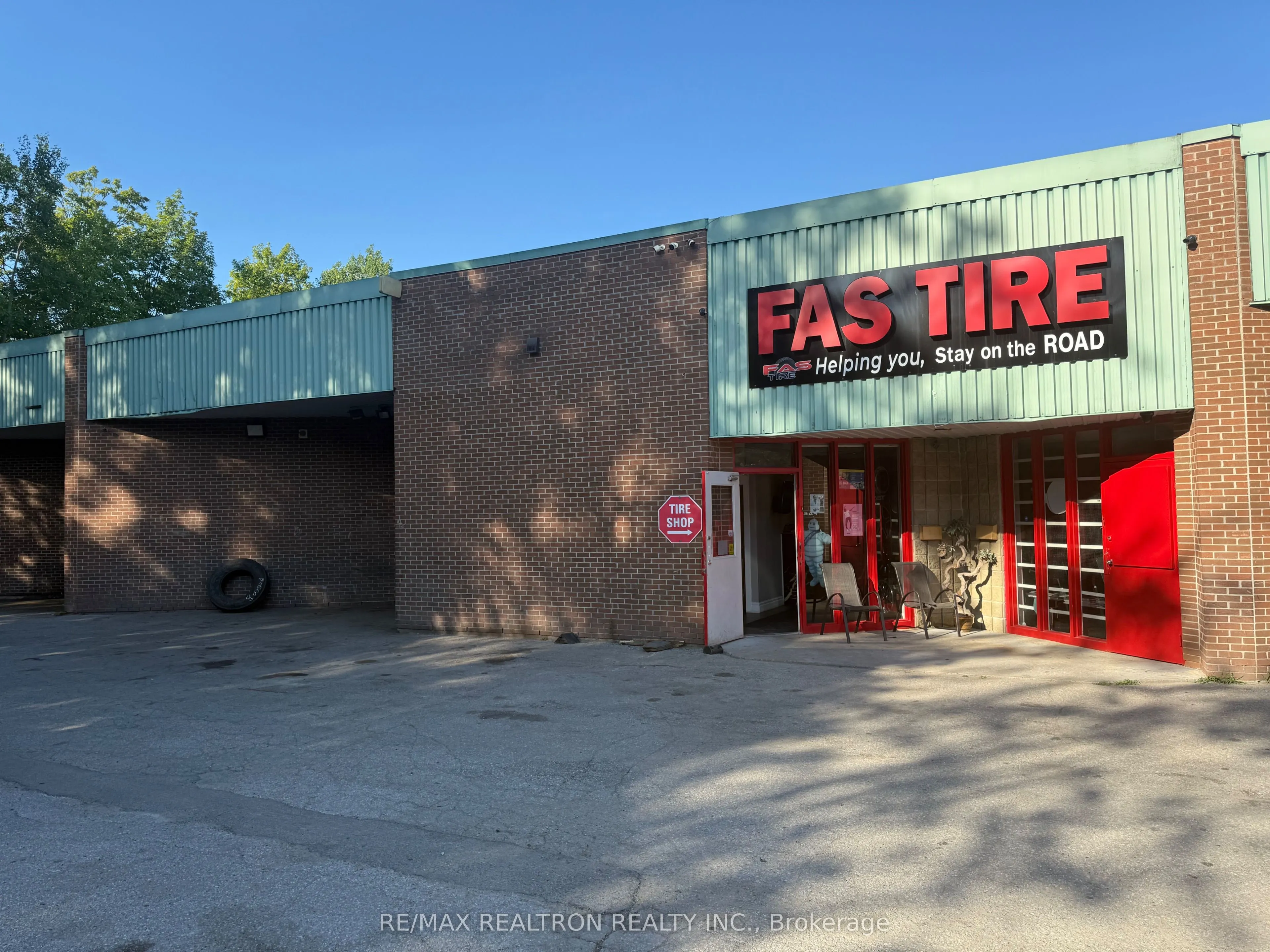 670 Coronation Drive, #2
