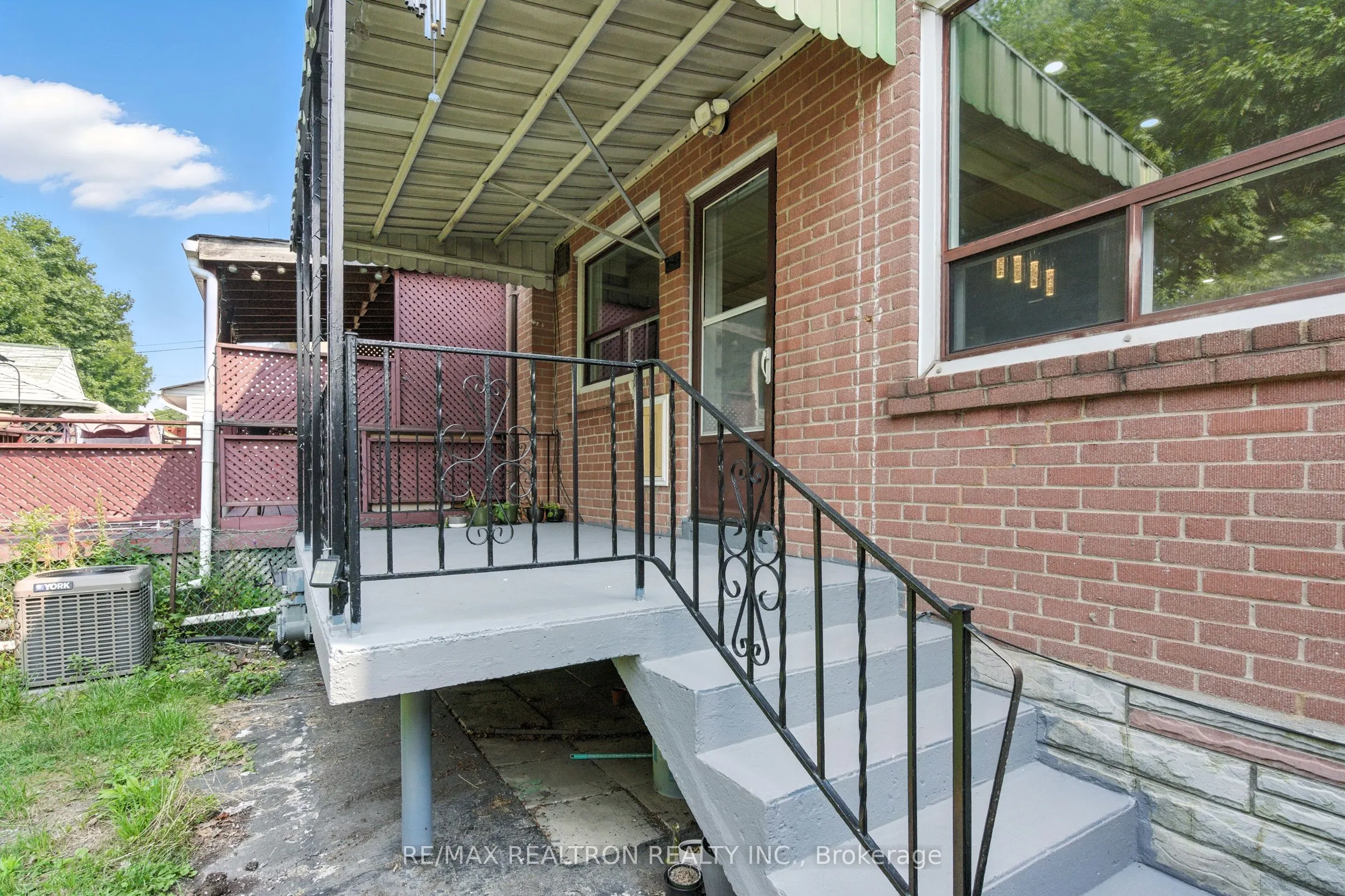 498 Midland Avenue