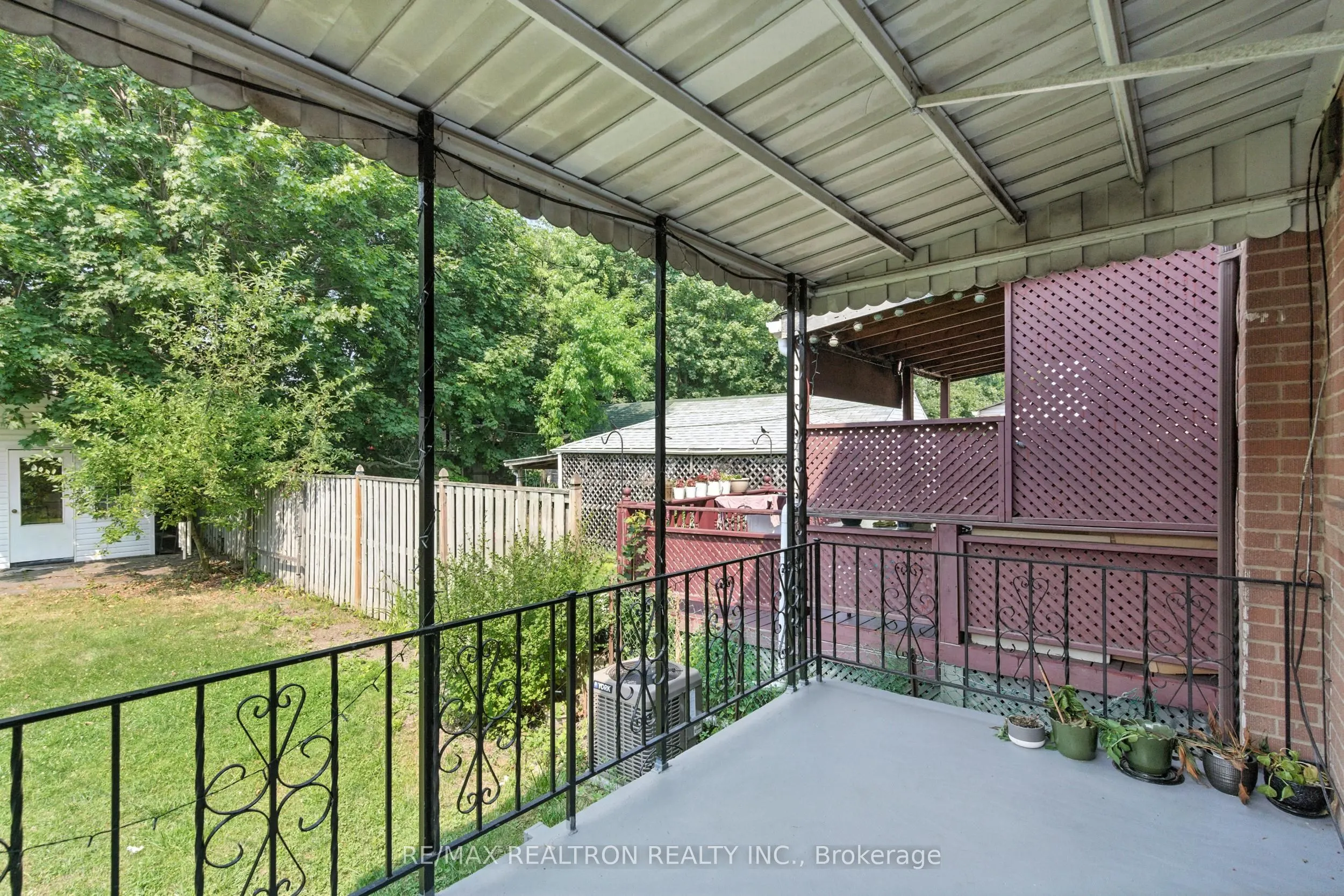 498 Midland Avenue