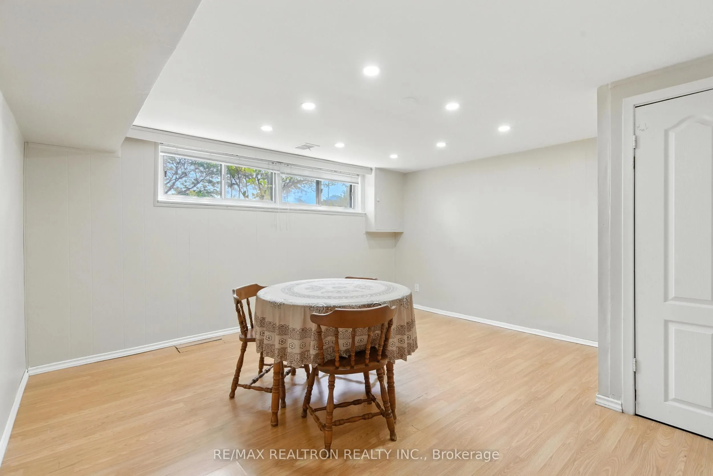 498 Midland Avenue