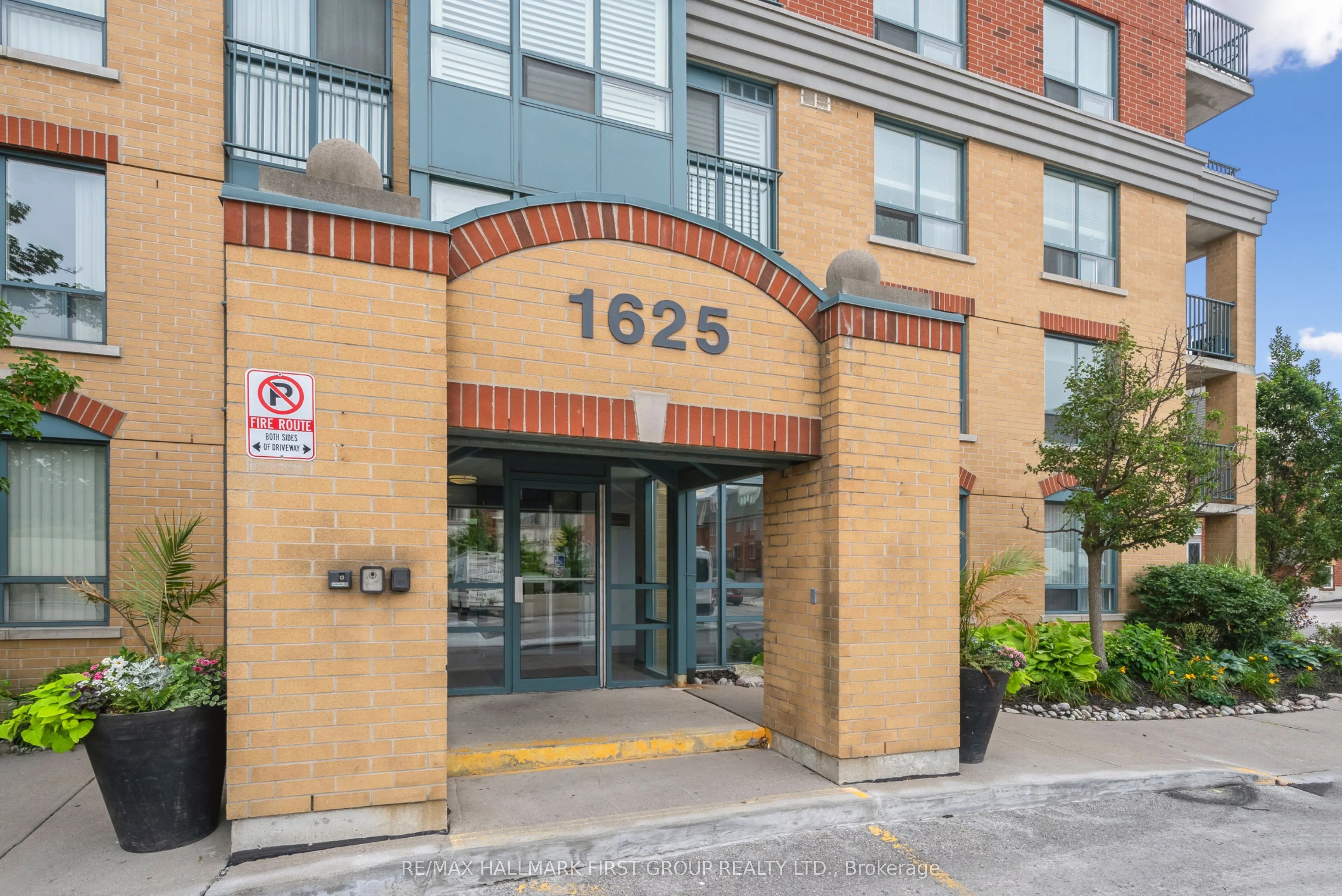 1625 Pickering Parkway, #204