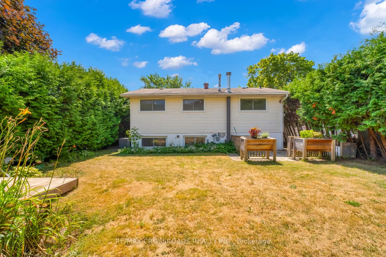 20 Deerpark Crescent