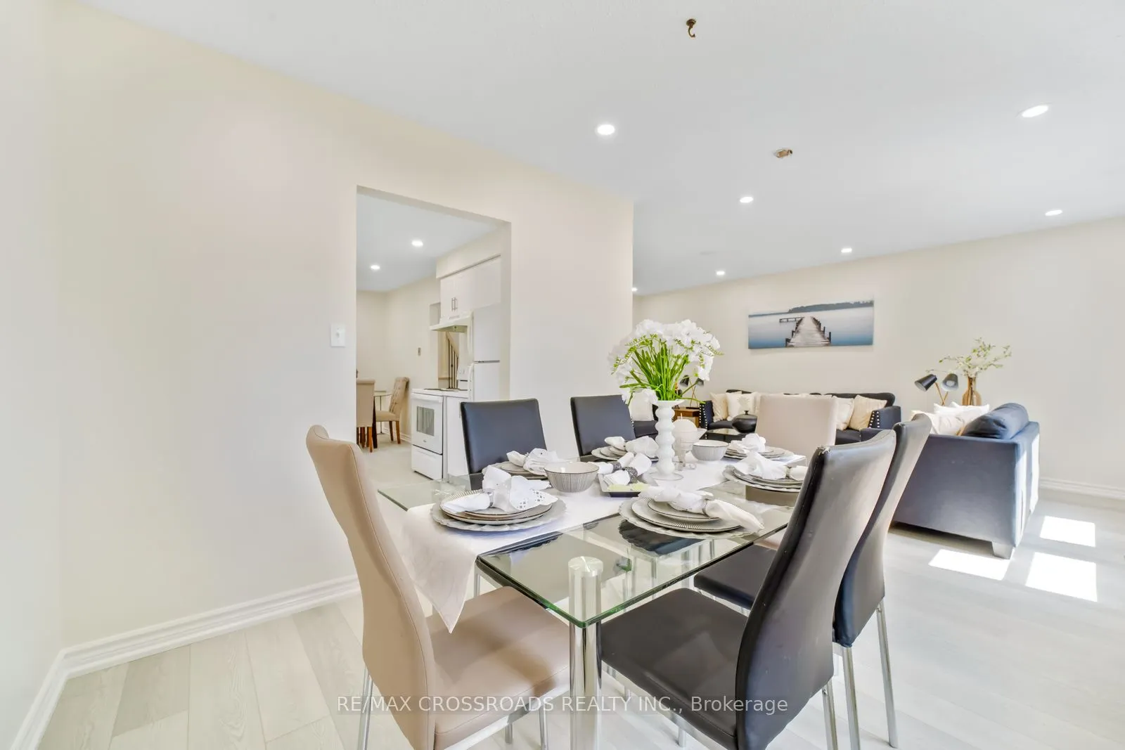 20 Deerpark Crescent