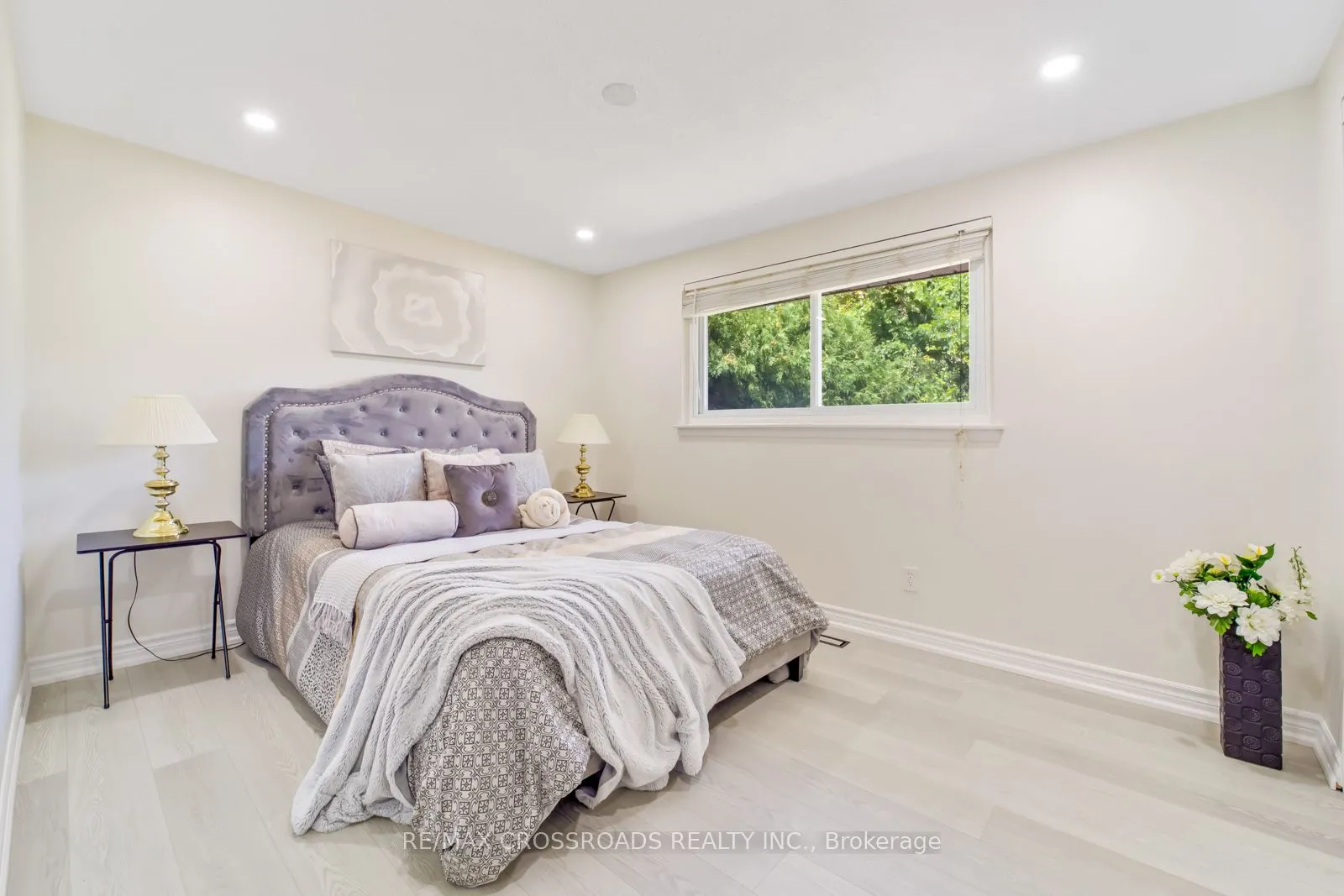 20 Deerpark Crescent