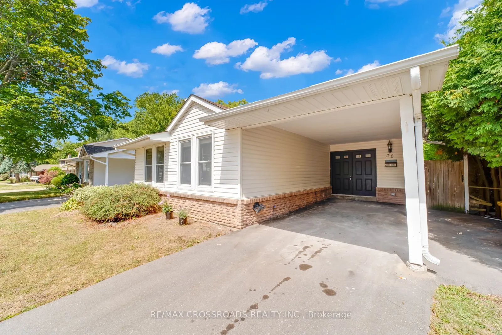 20 Deerpark Crescent