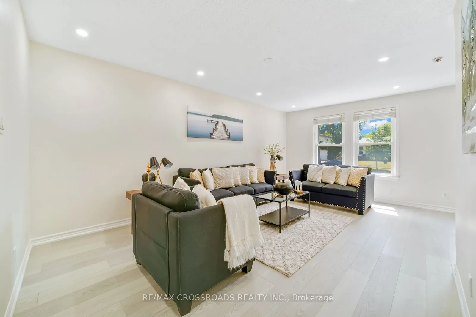 20 Deerpark Crescent