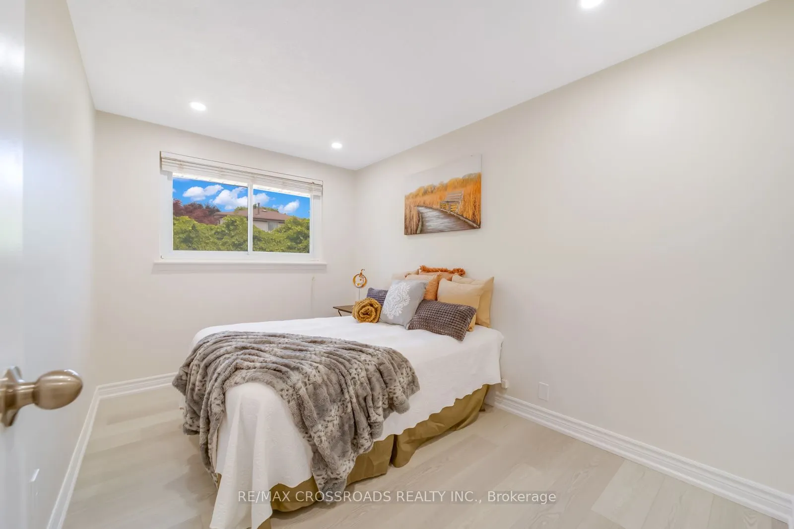 20 Deerpark Crescent