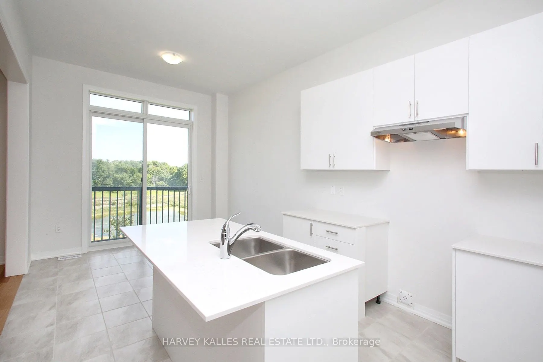 1077 Zircon Manor