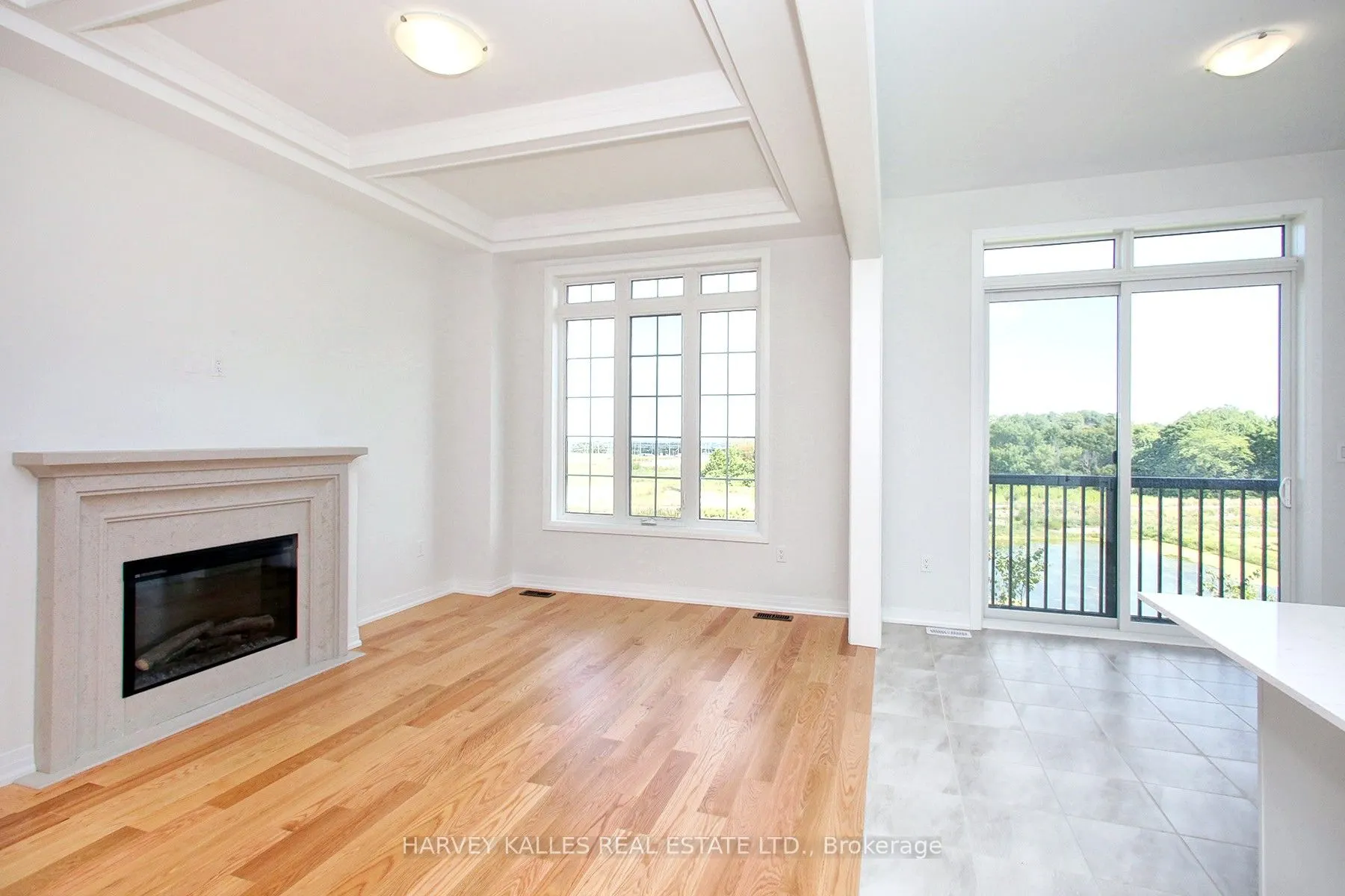 1077 Zircon Manor