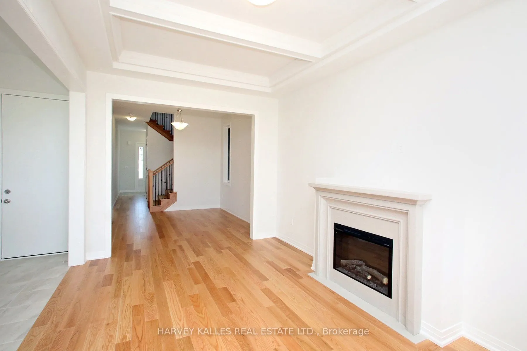 1077 Zircon Manor