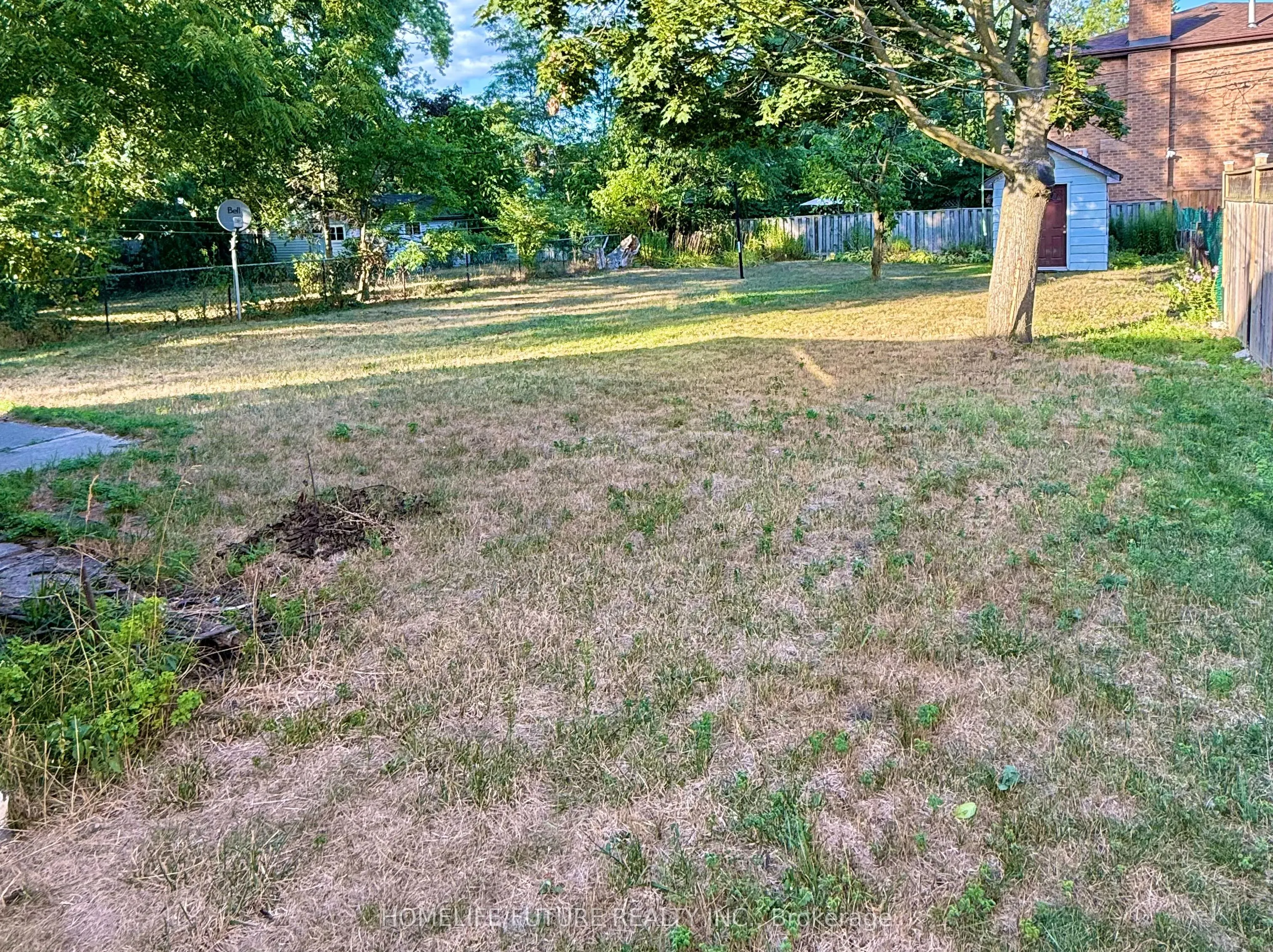 5 Weir Crescent