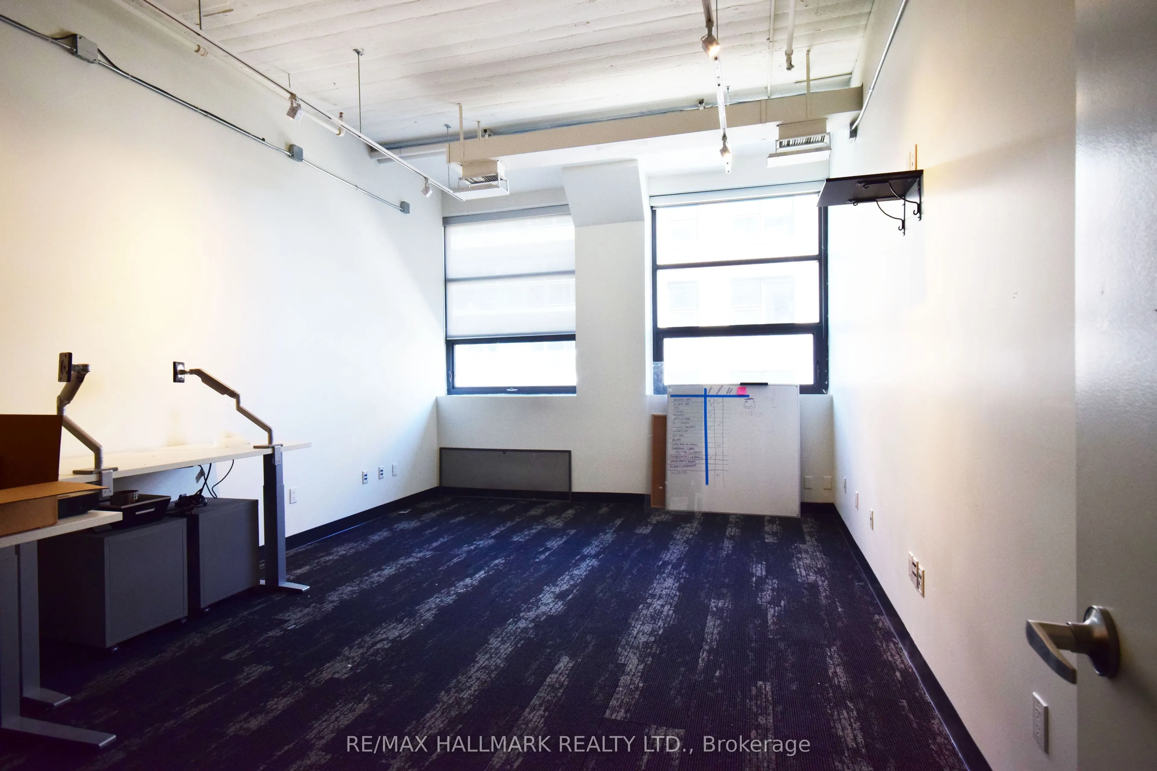 100 Broadview Avenue, #400