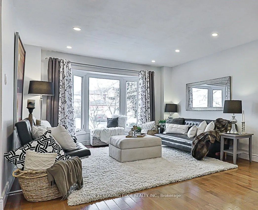 724 Barnes Crescent