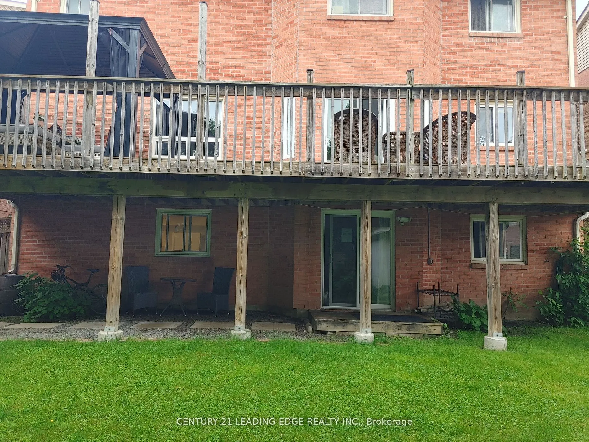 724 Barnes Crescent