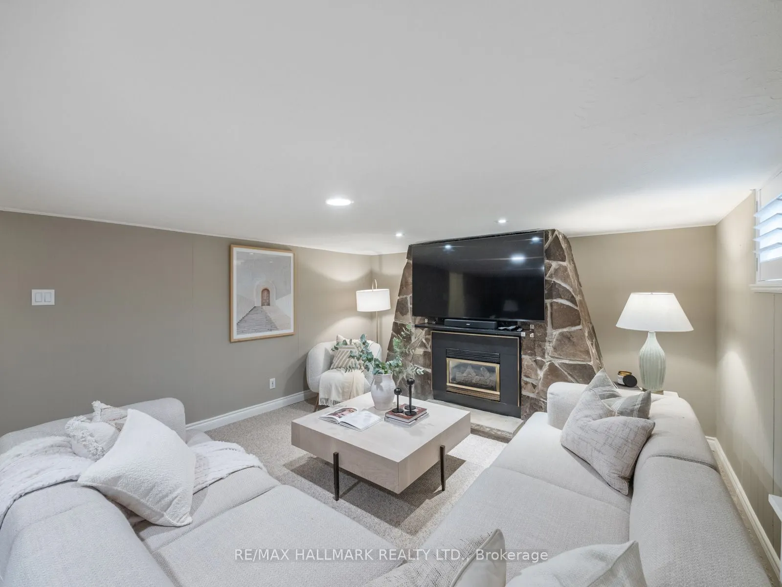 45 Hunt Club Drive
