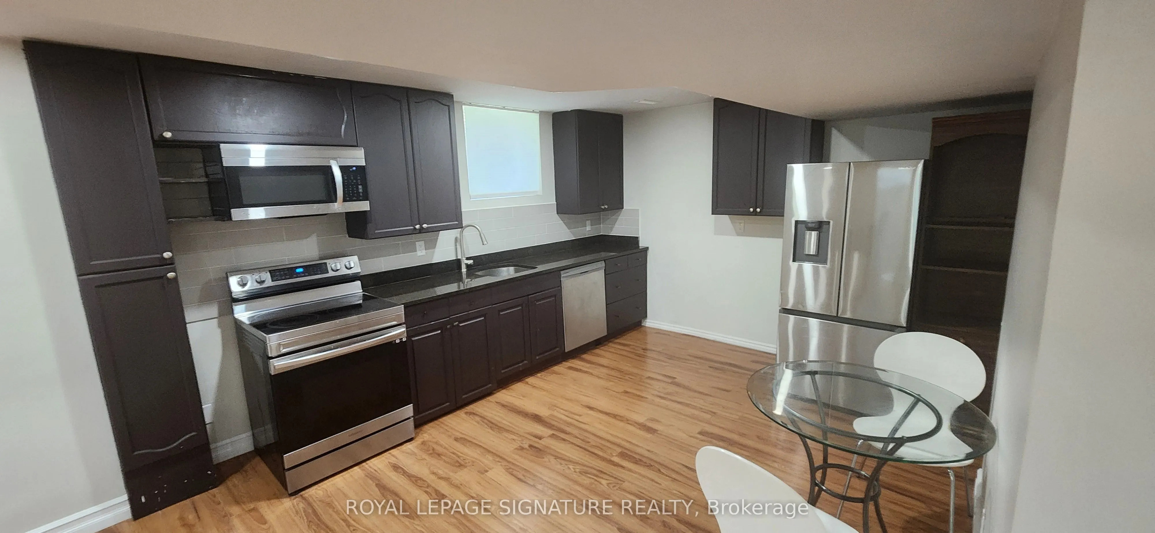 83 Sleepy Hollow Place, #Lower