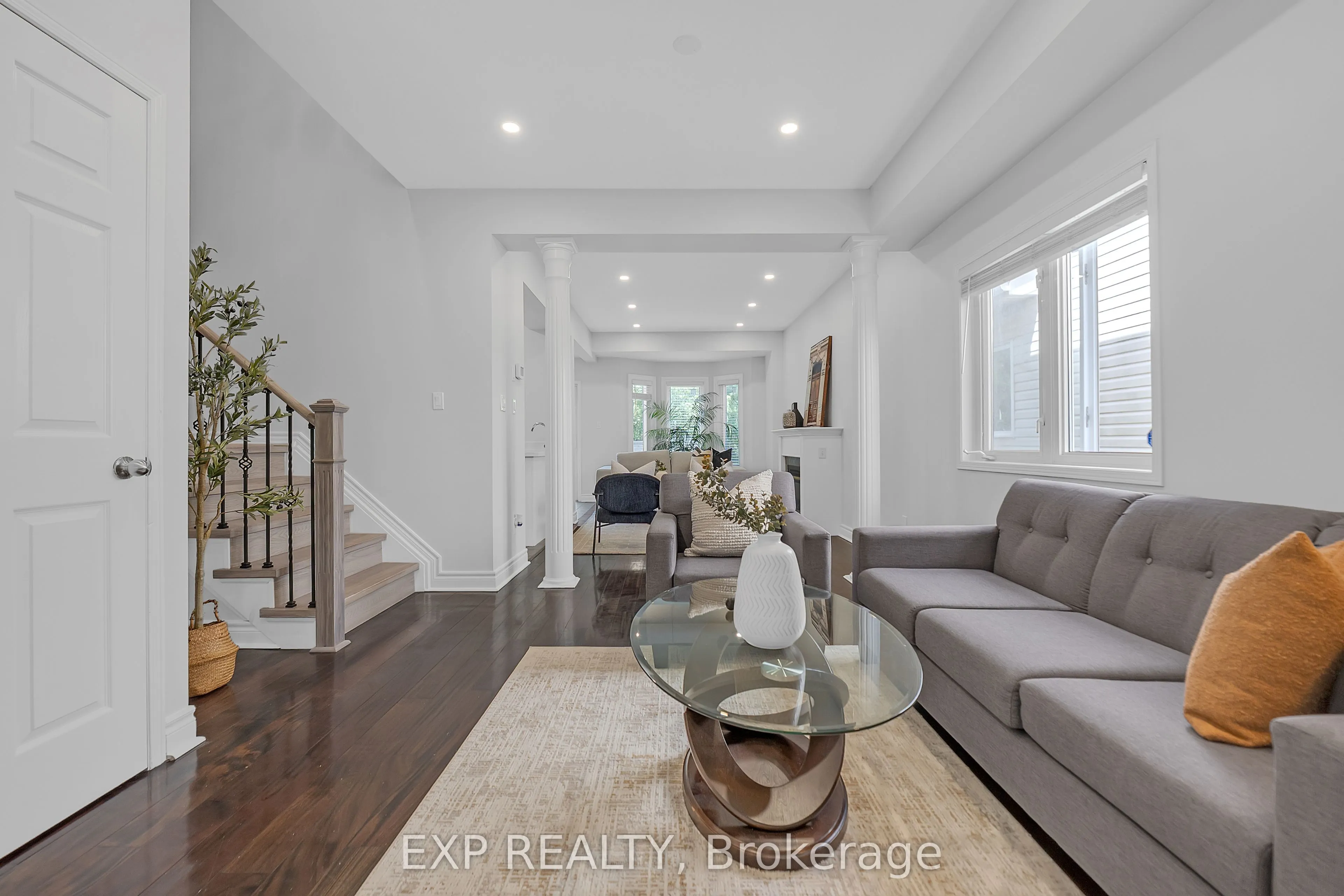 212 Shadow Place