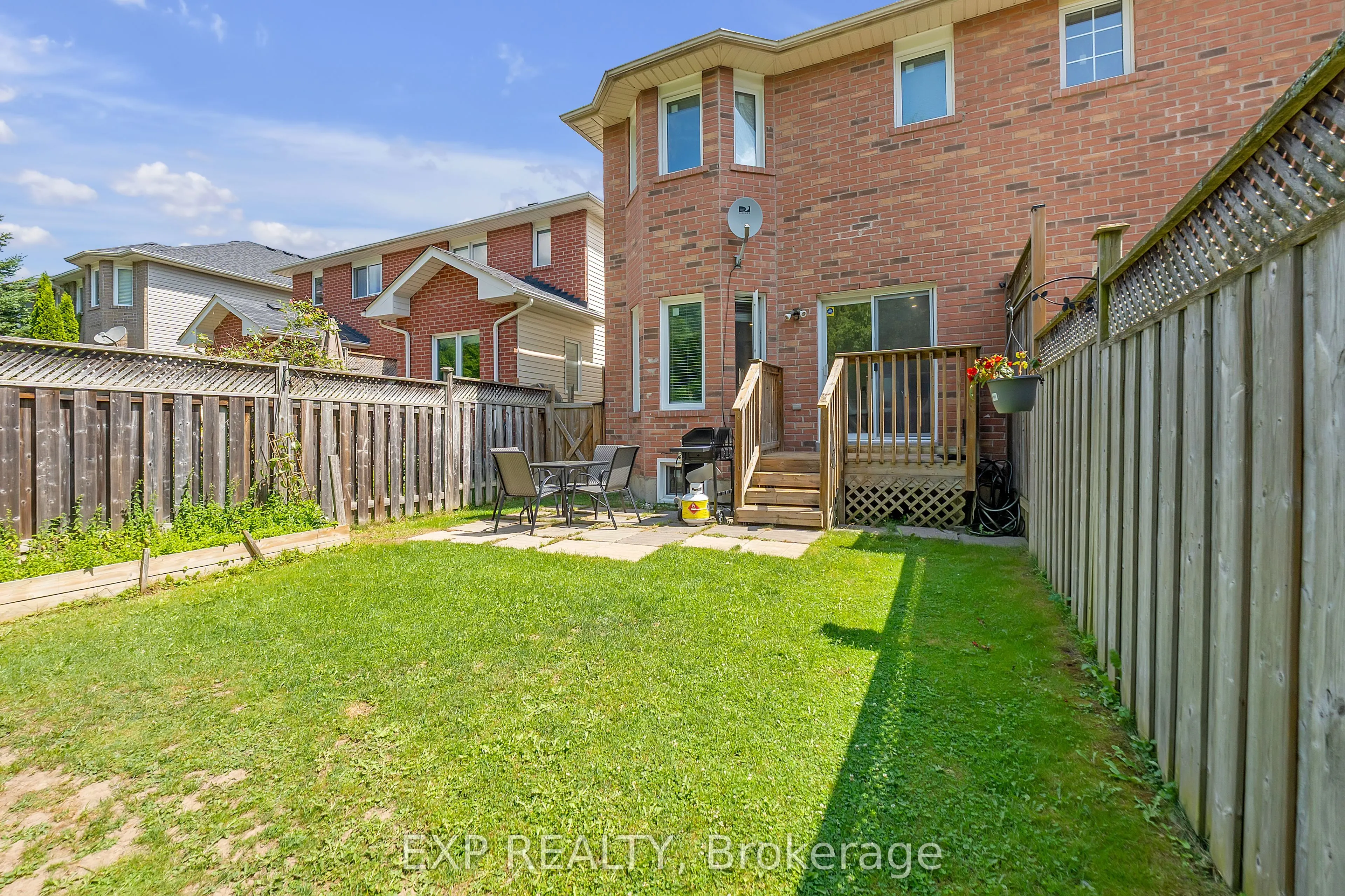 212 Shadow Place
