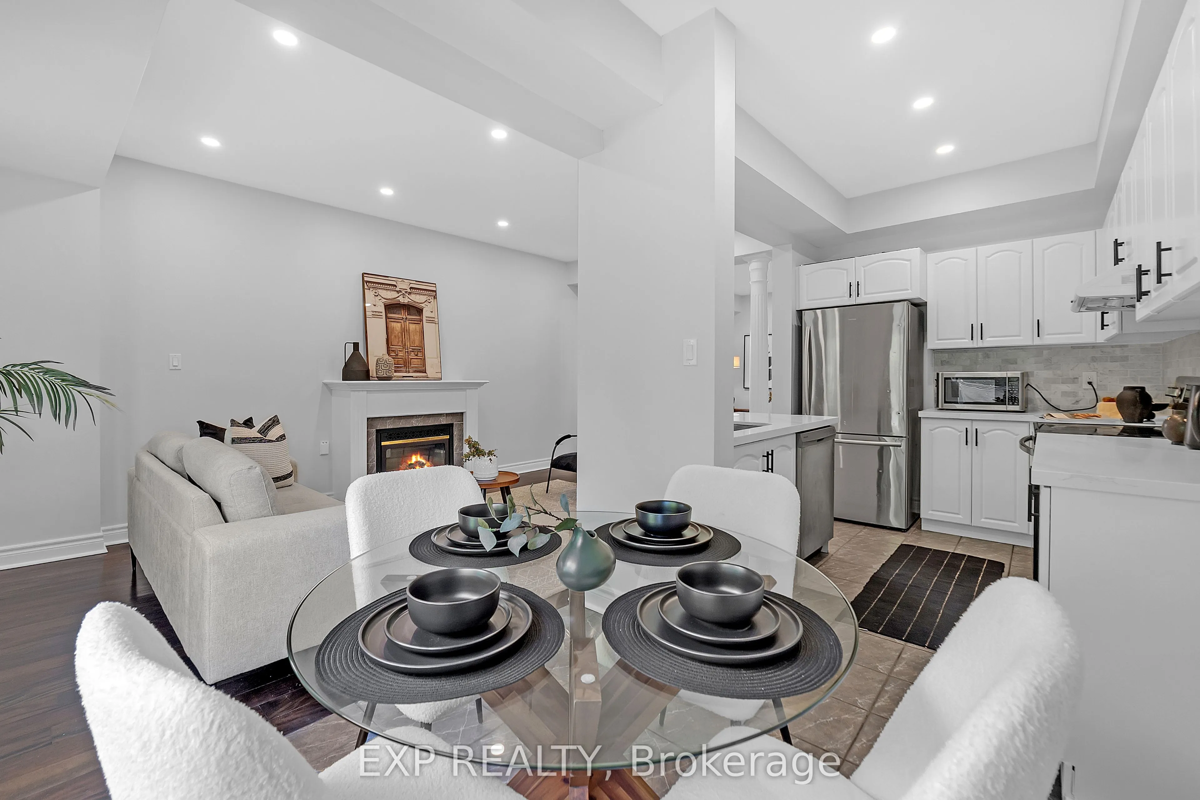 212 Shadow Place
