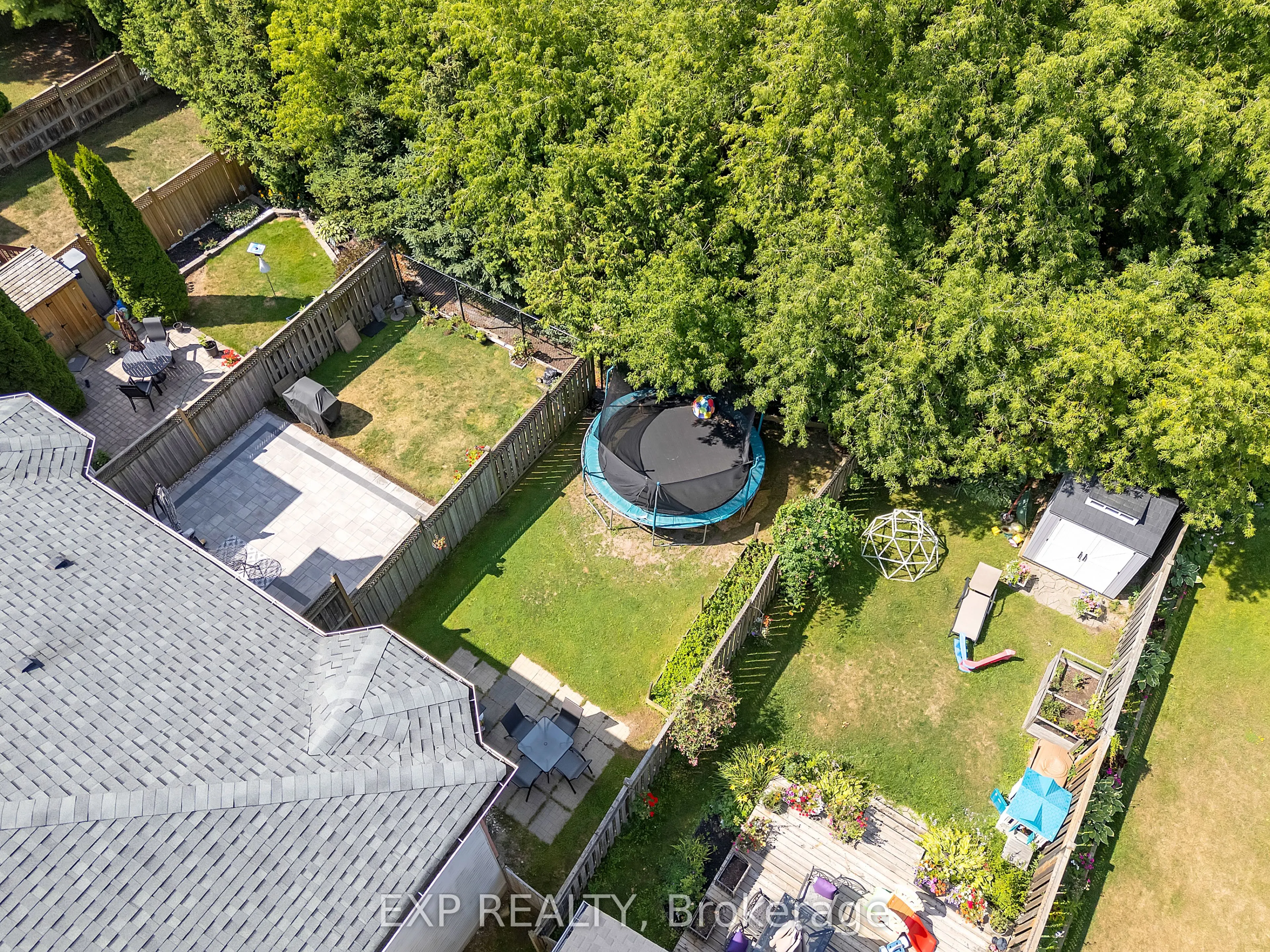 212 Shadow Place