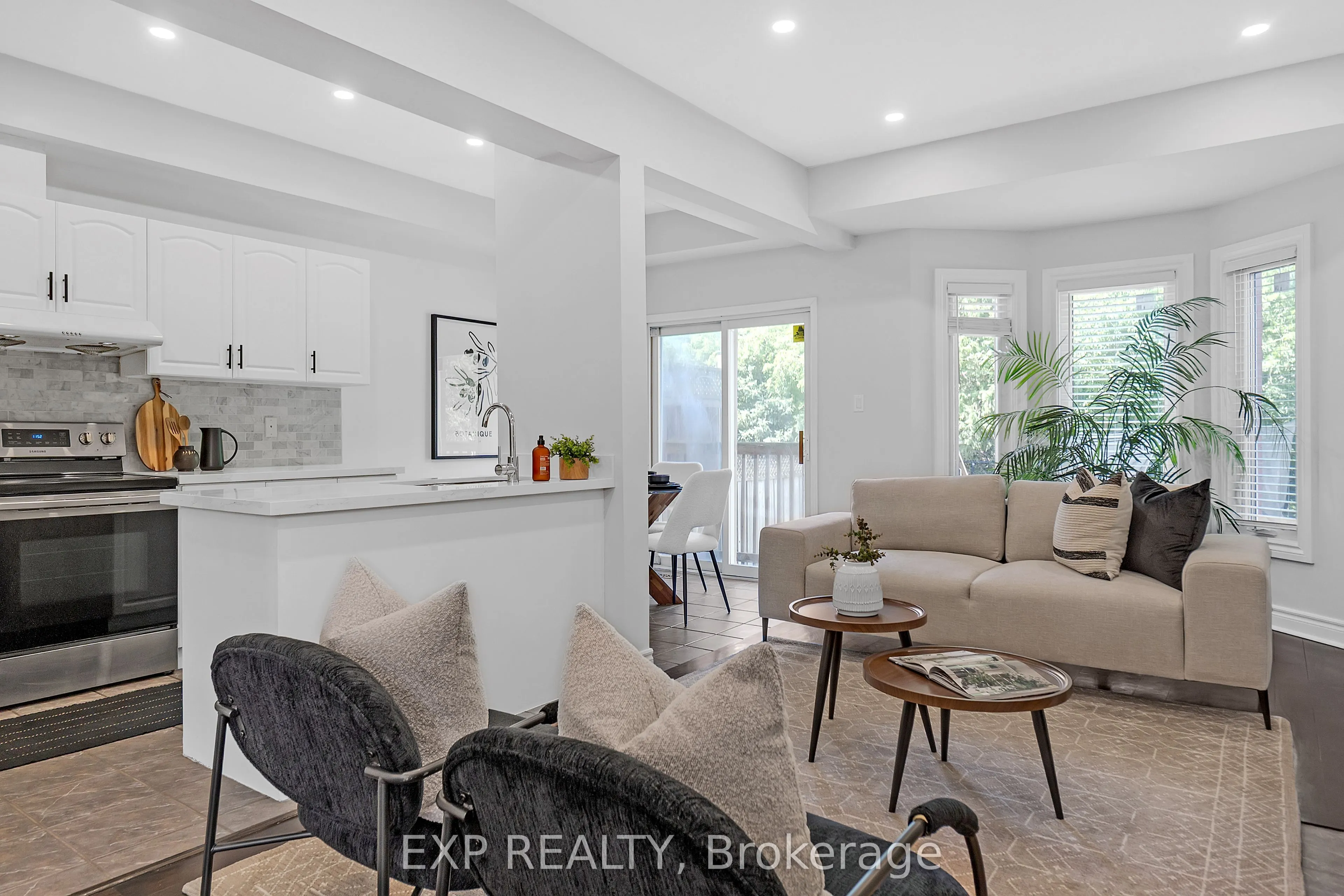 212 Shadow Place