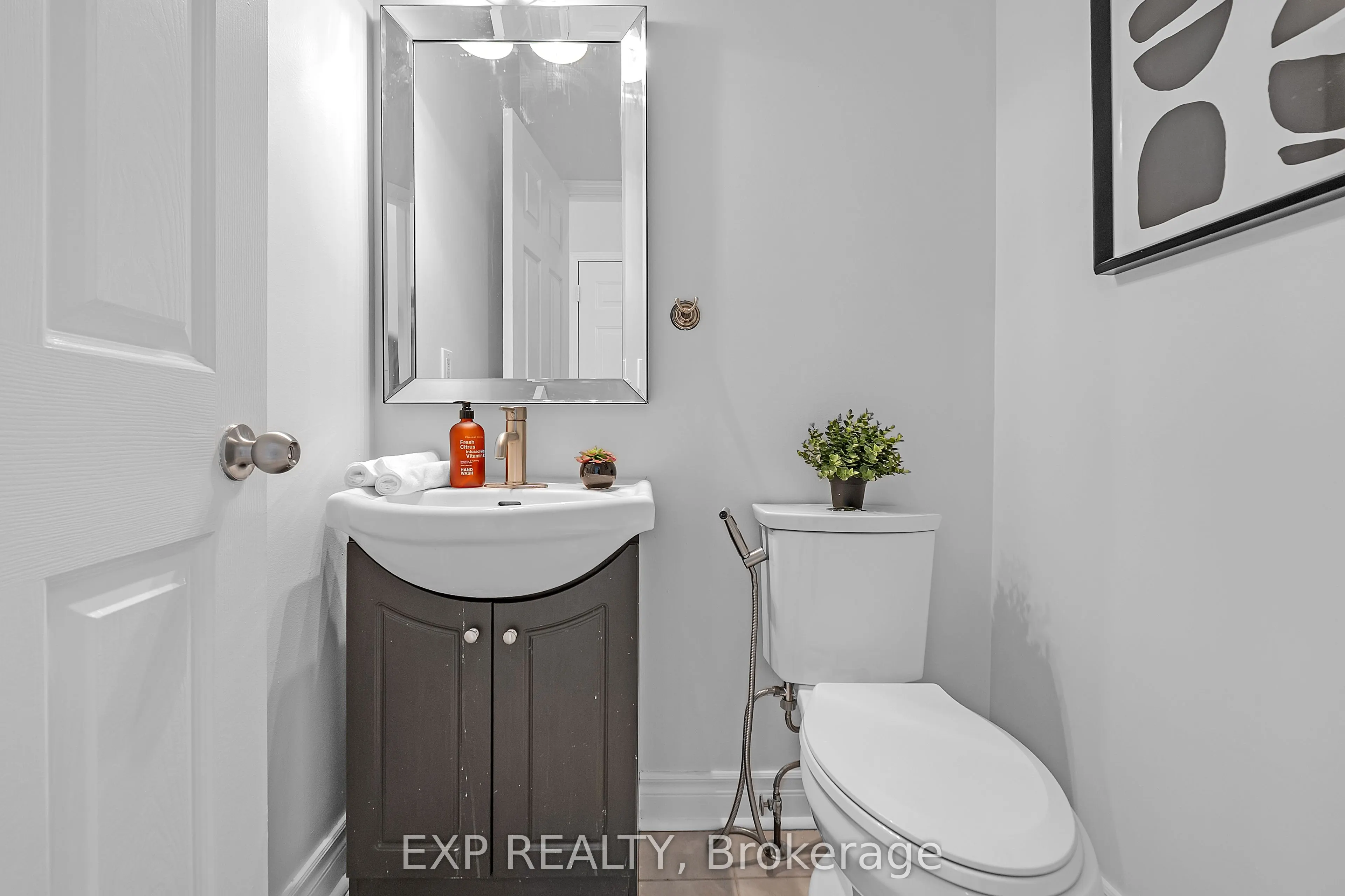 212 Shadow Place