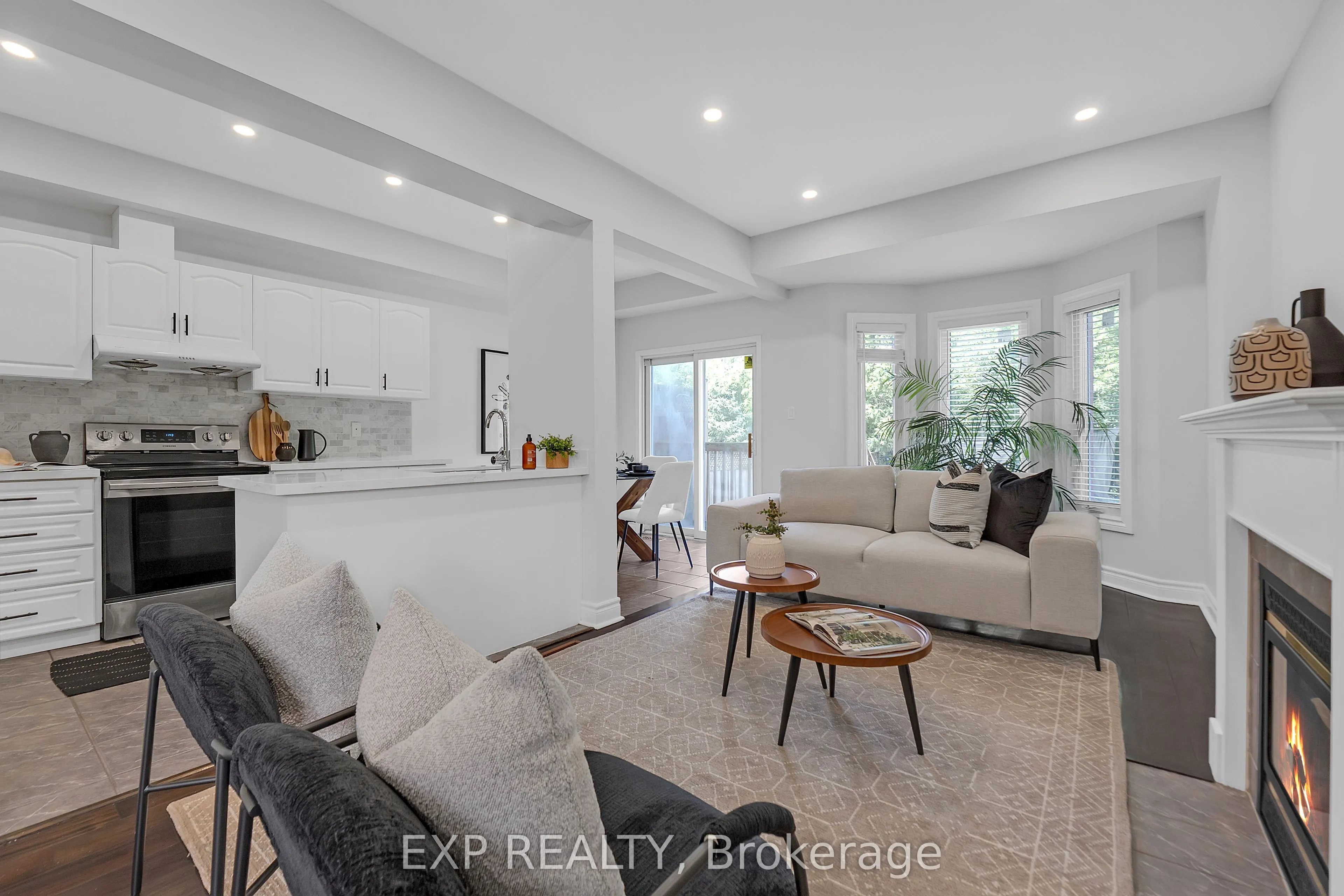 212 Shadow Place