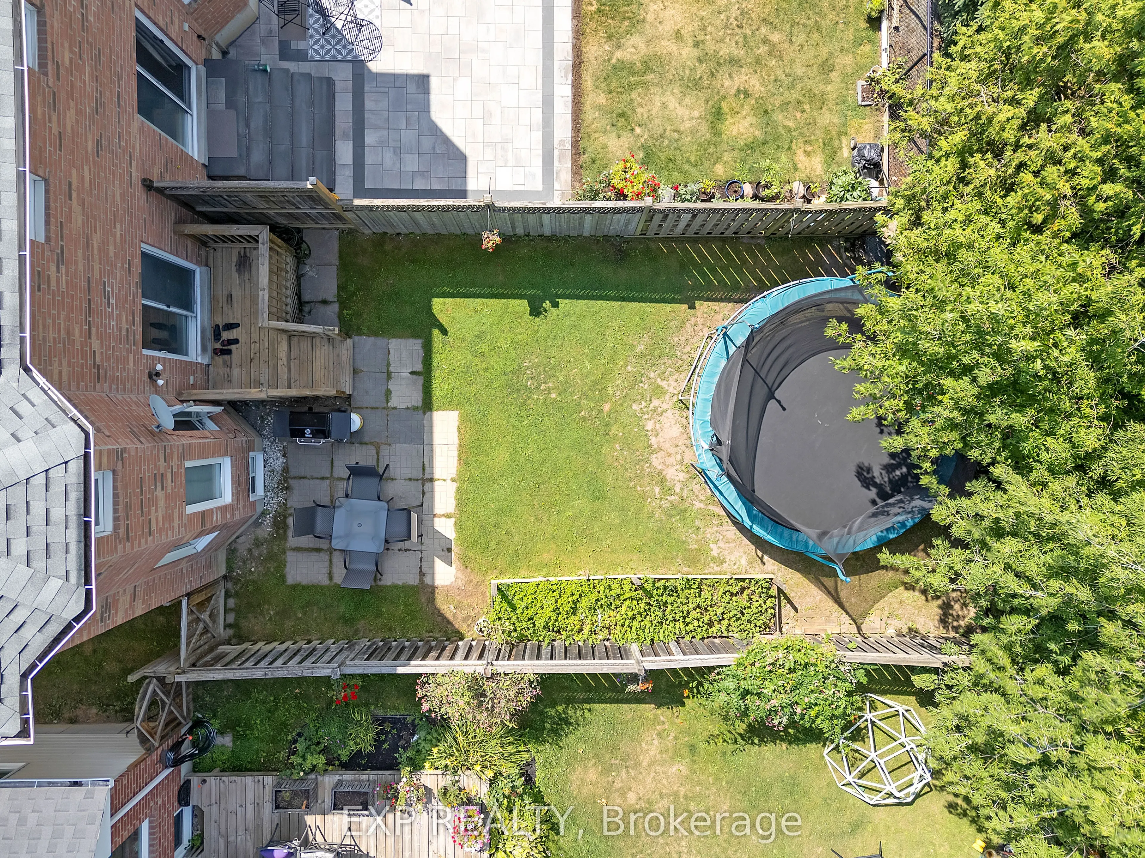 212 Shadow Place