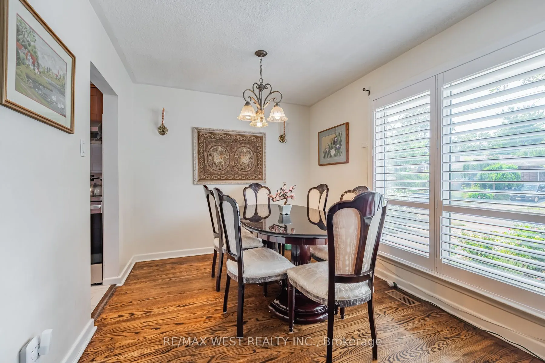 54 Medley Crescent