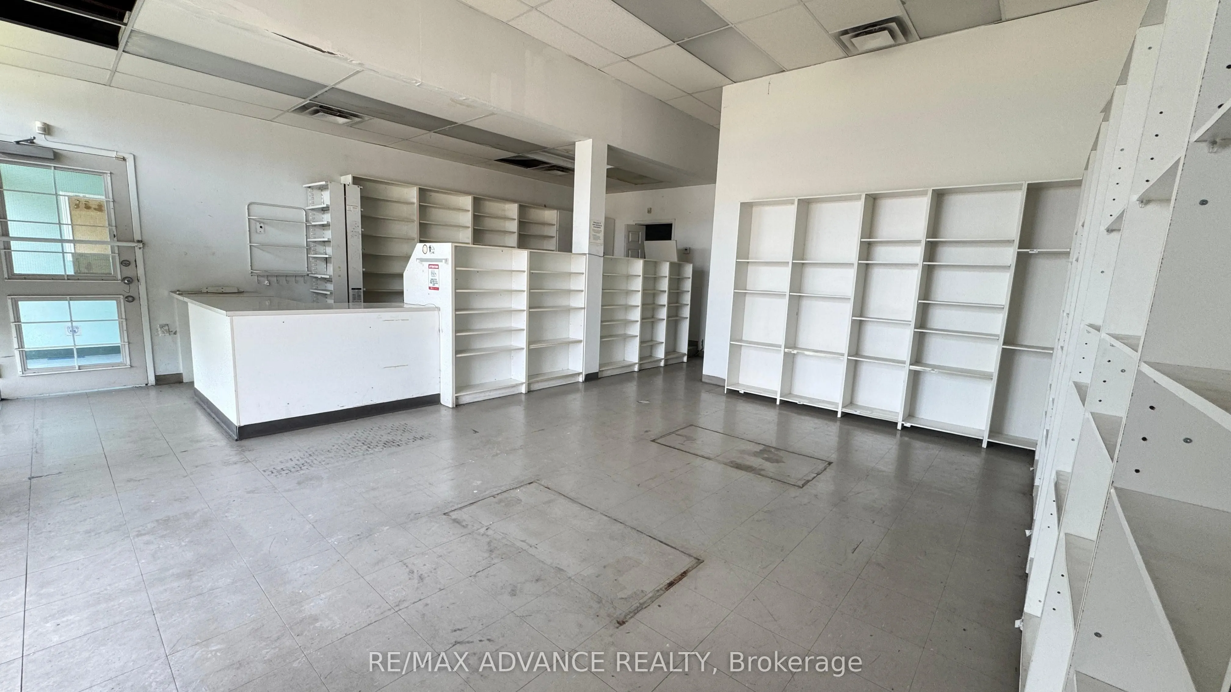 4245 Sheppard Avenue E, #01