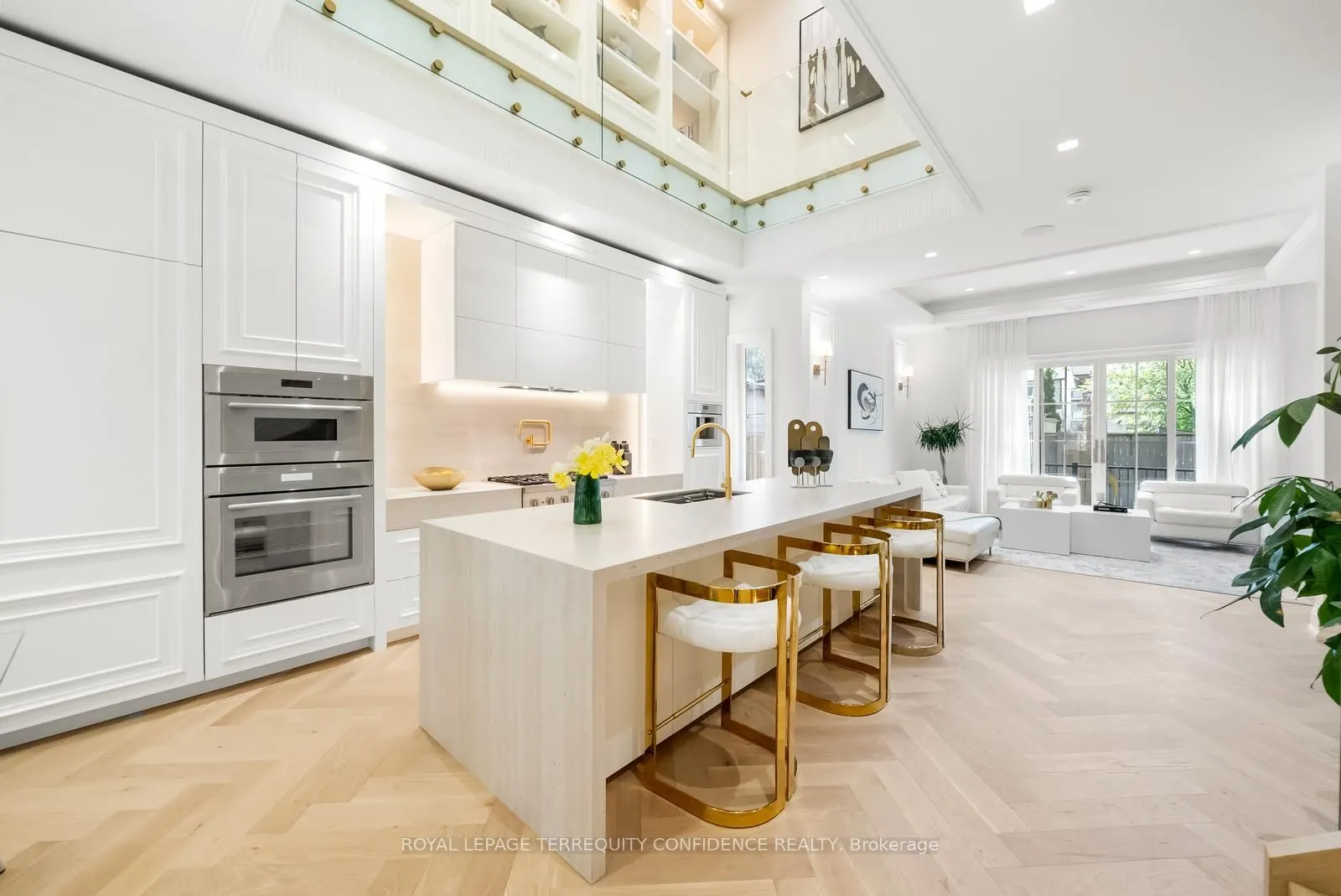 9 Blong Avenue