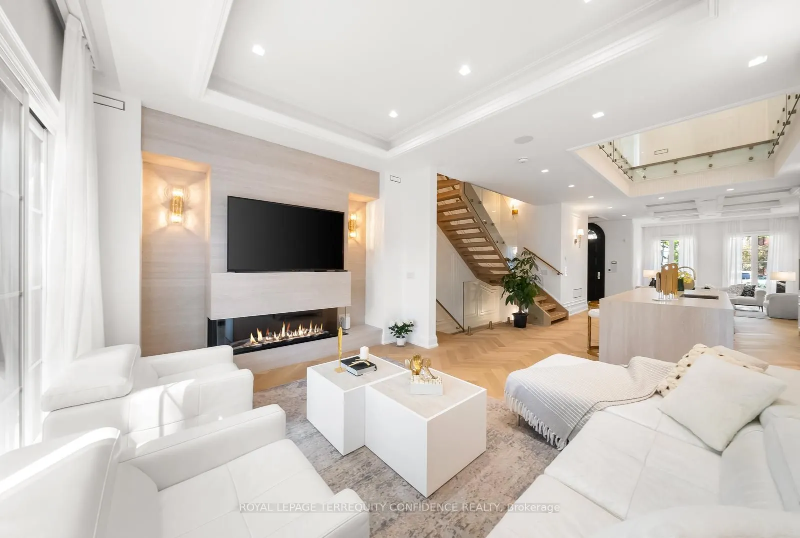 9 Blong Avenue
