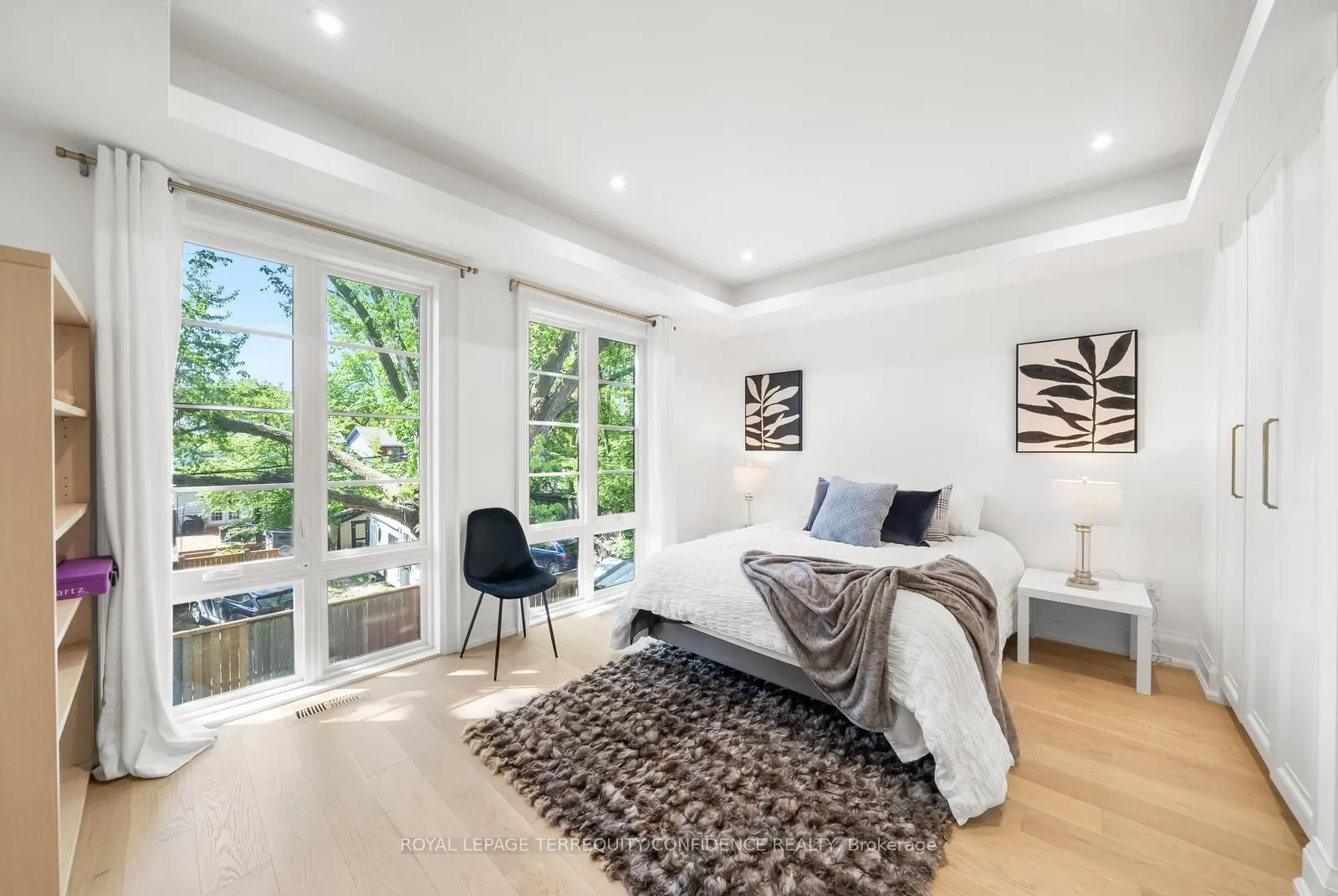 9 Blong Avenue