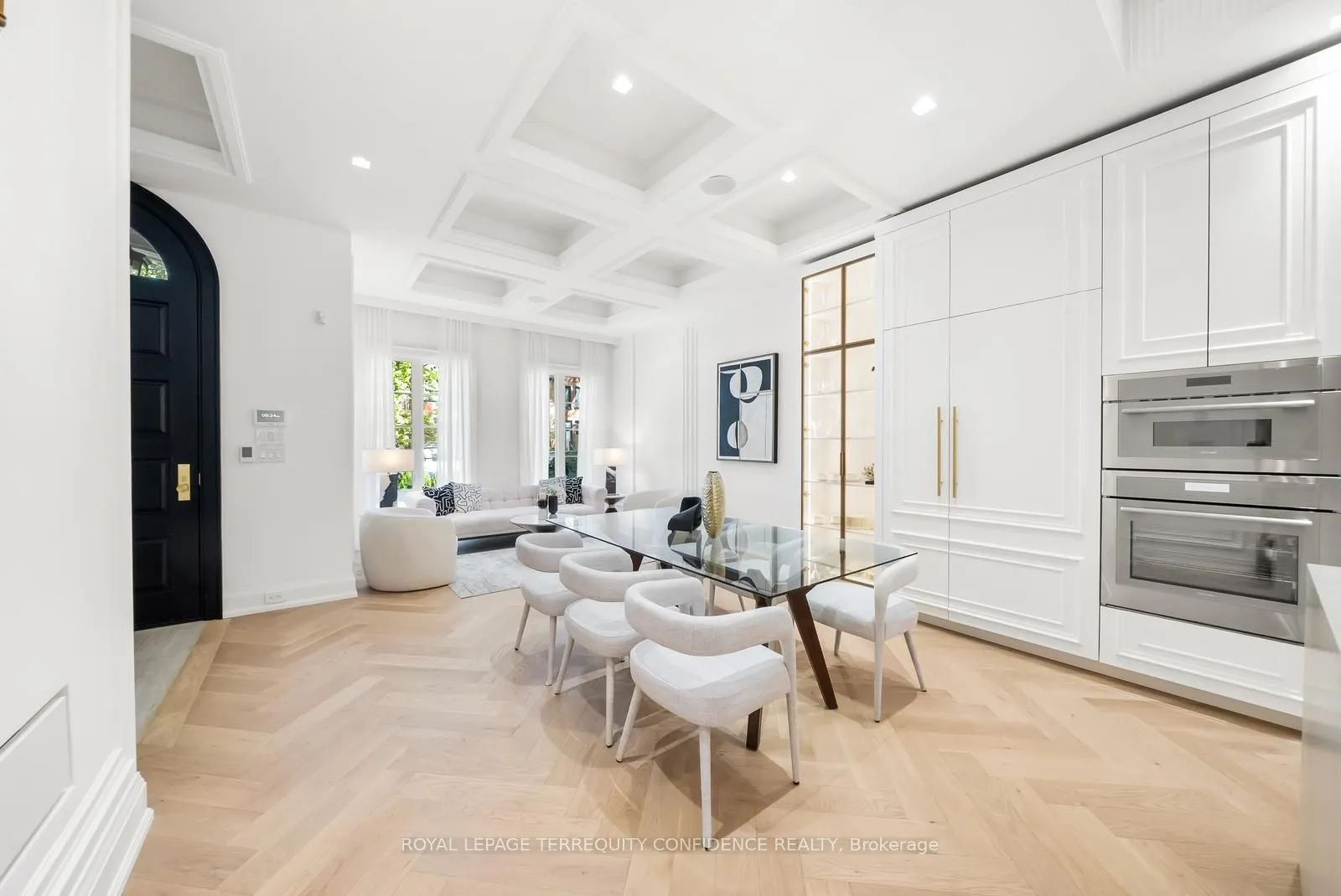 9 Blong Avenue