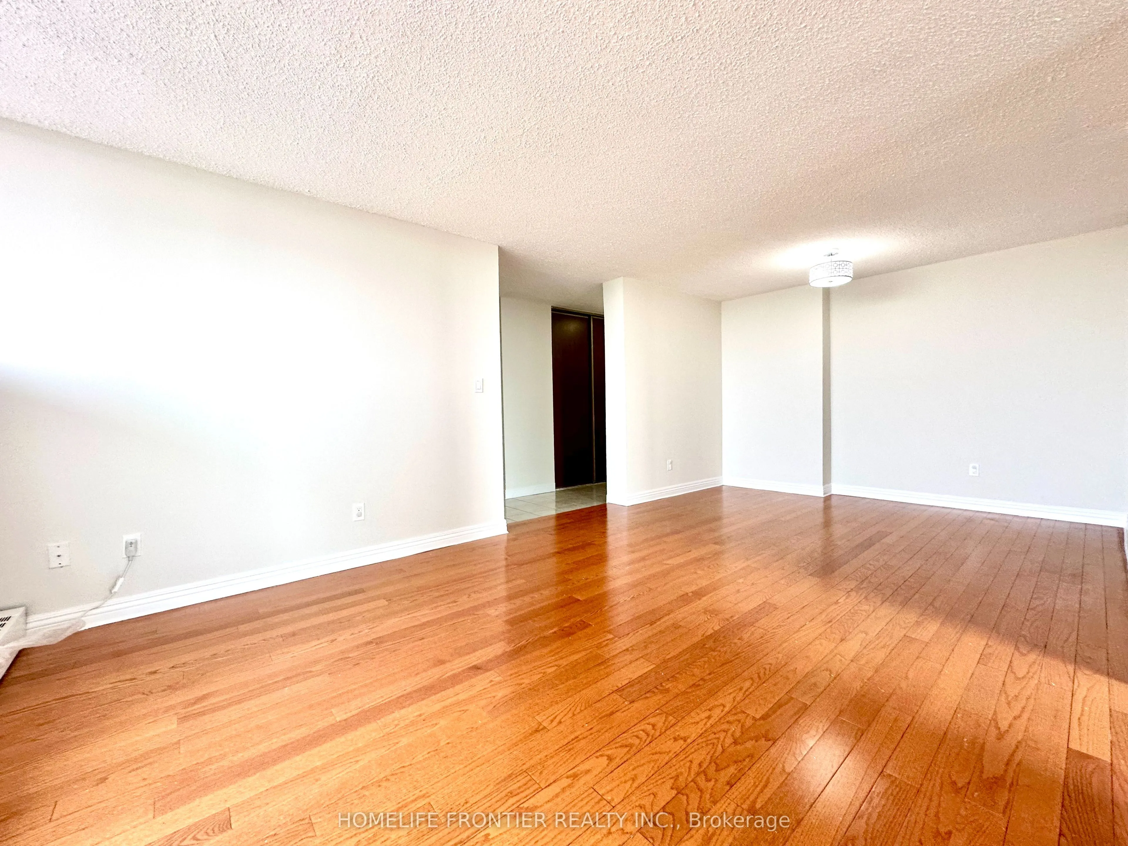 100 Wingarden Court, #1915