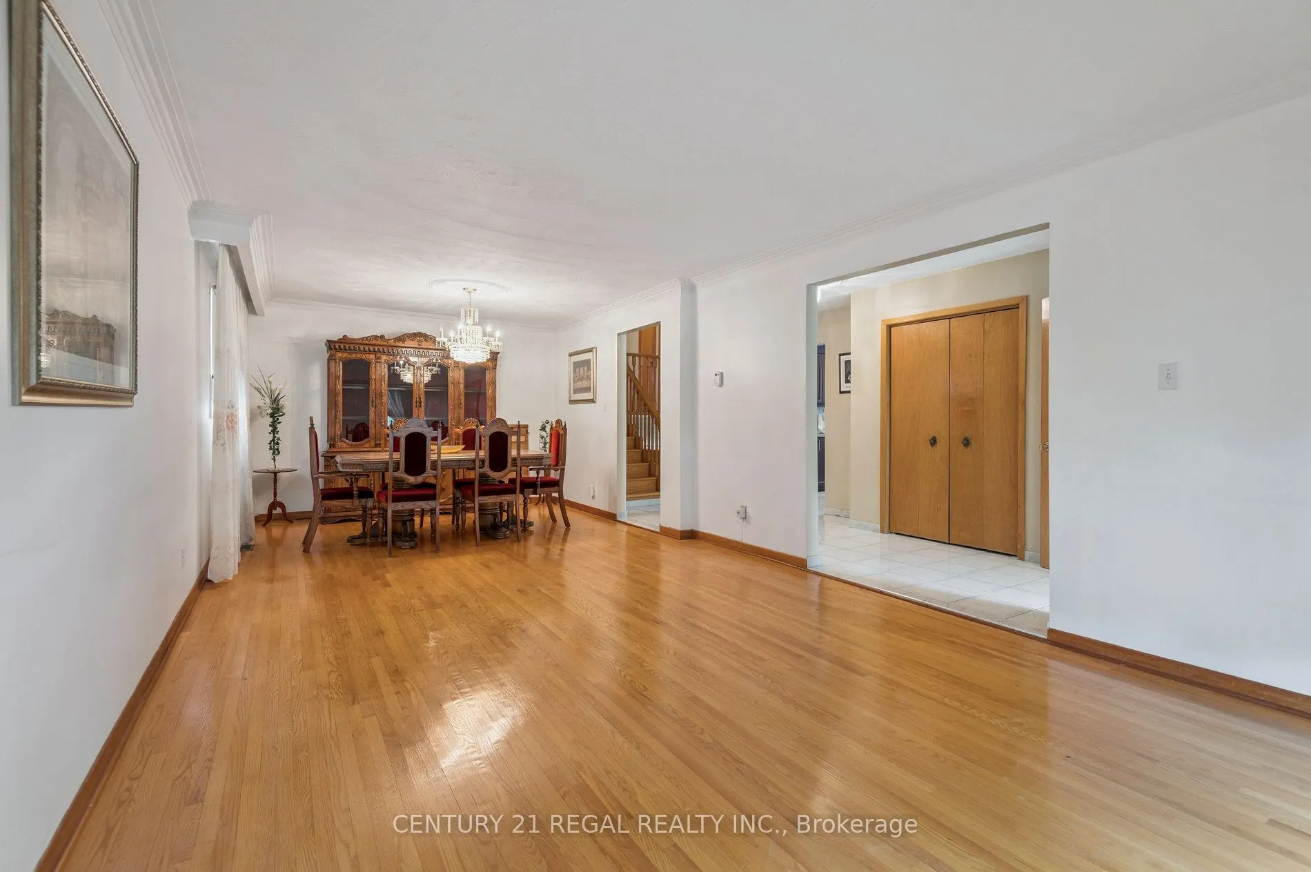 152 Weir Crescent