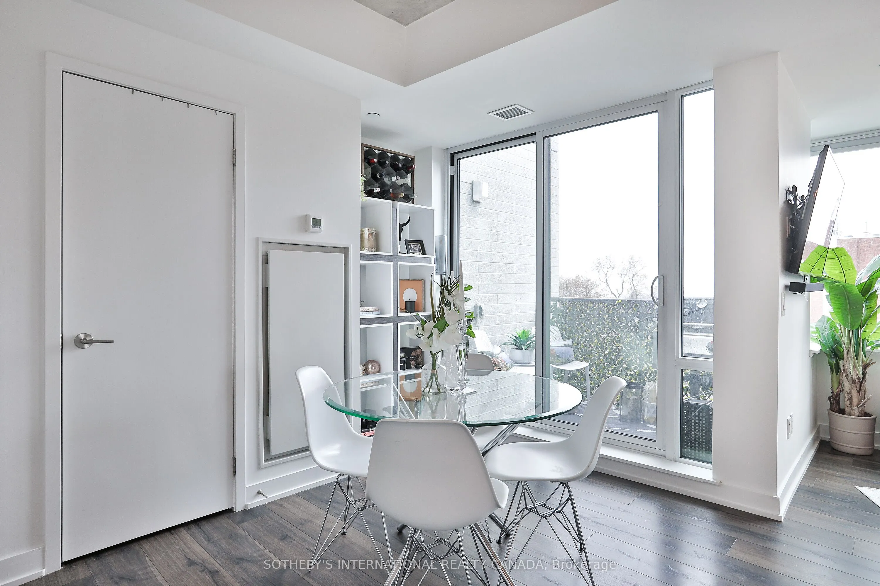665 Kingston Road, #503