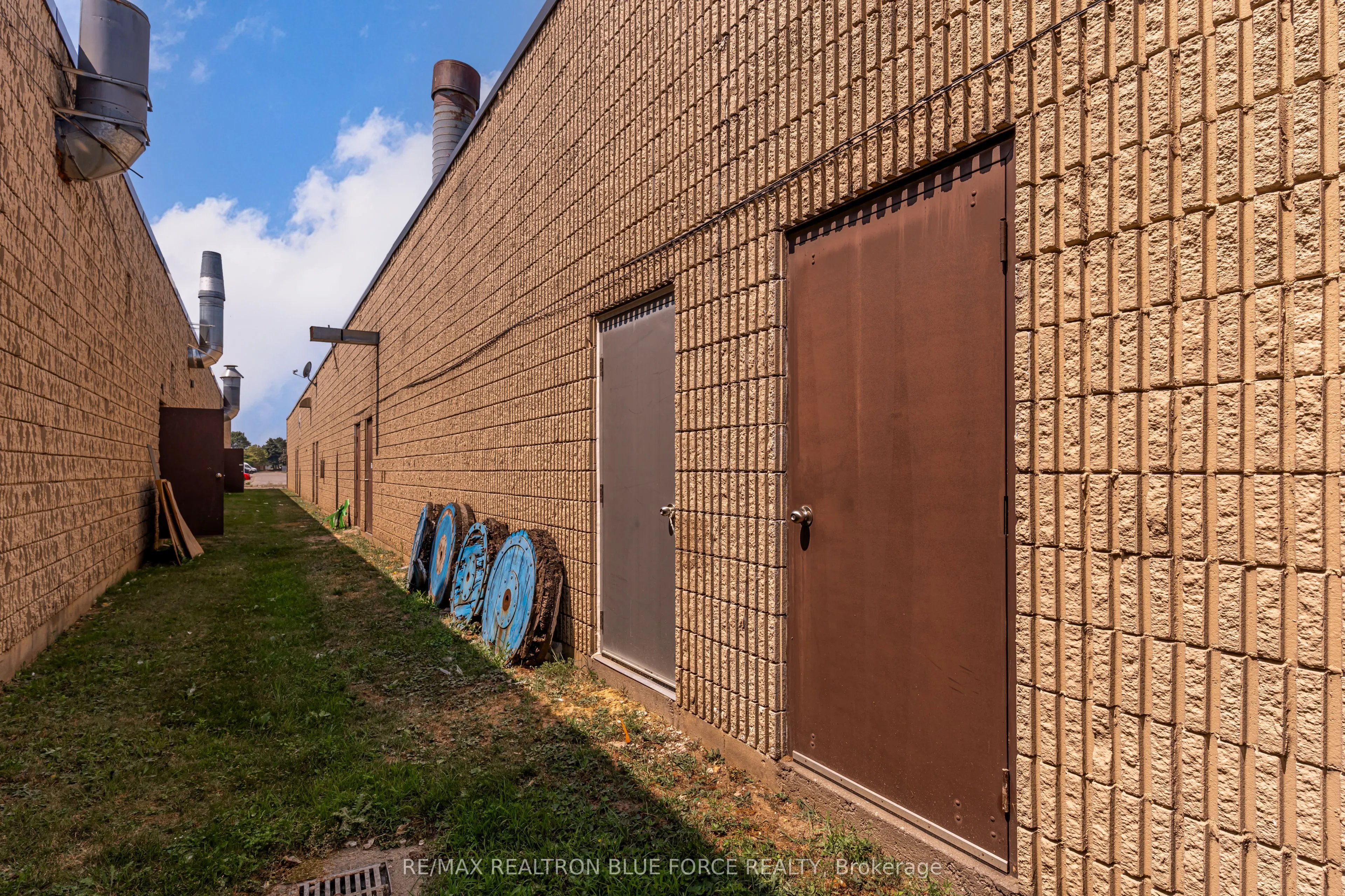 170 Finchdene Square, #8