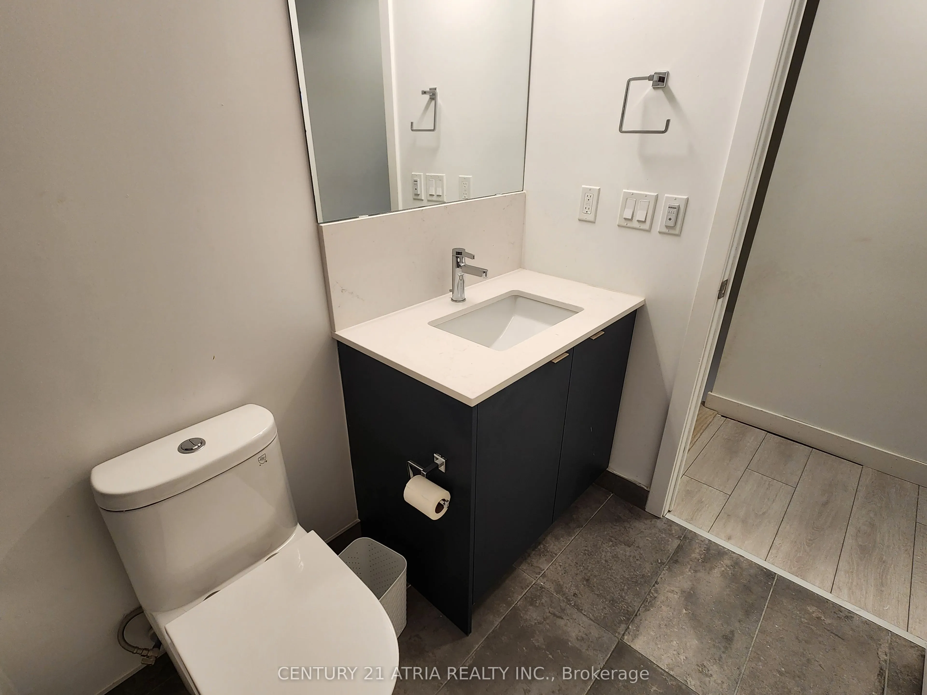 1604 Charles Street, #122